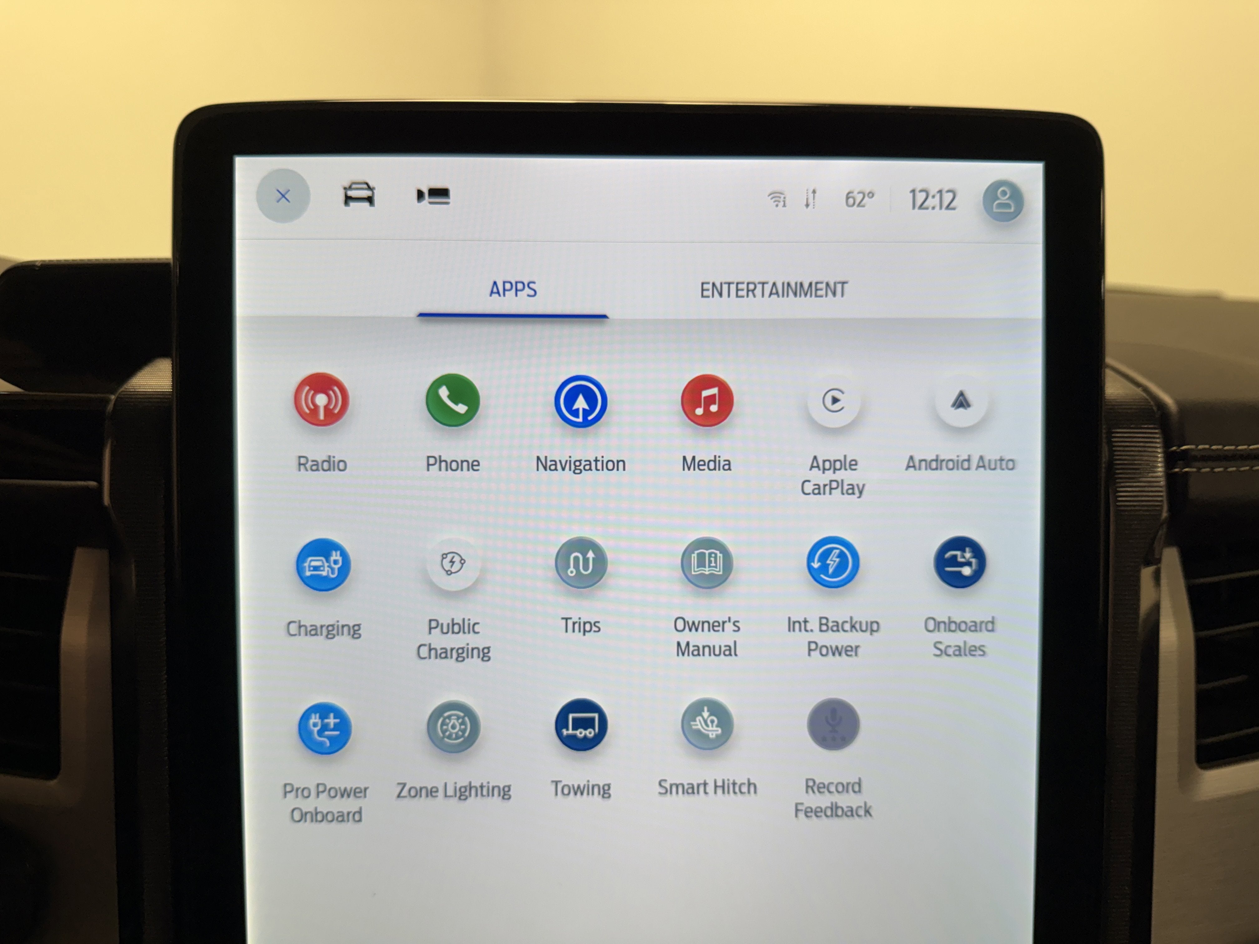 2022 Ford F-150 Lightning Platinum