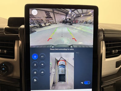 2022 Ford F-150 Lightning Platinum