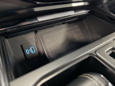 2022 Ford F-150 Lightning Platinum