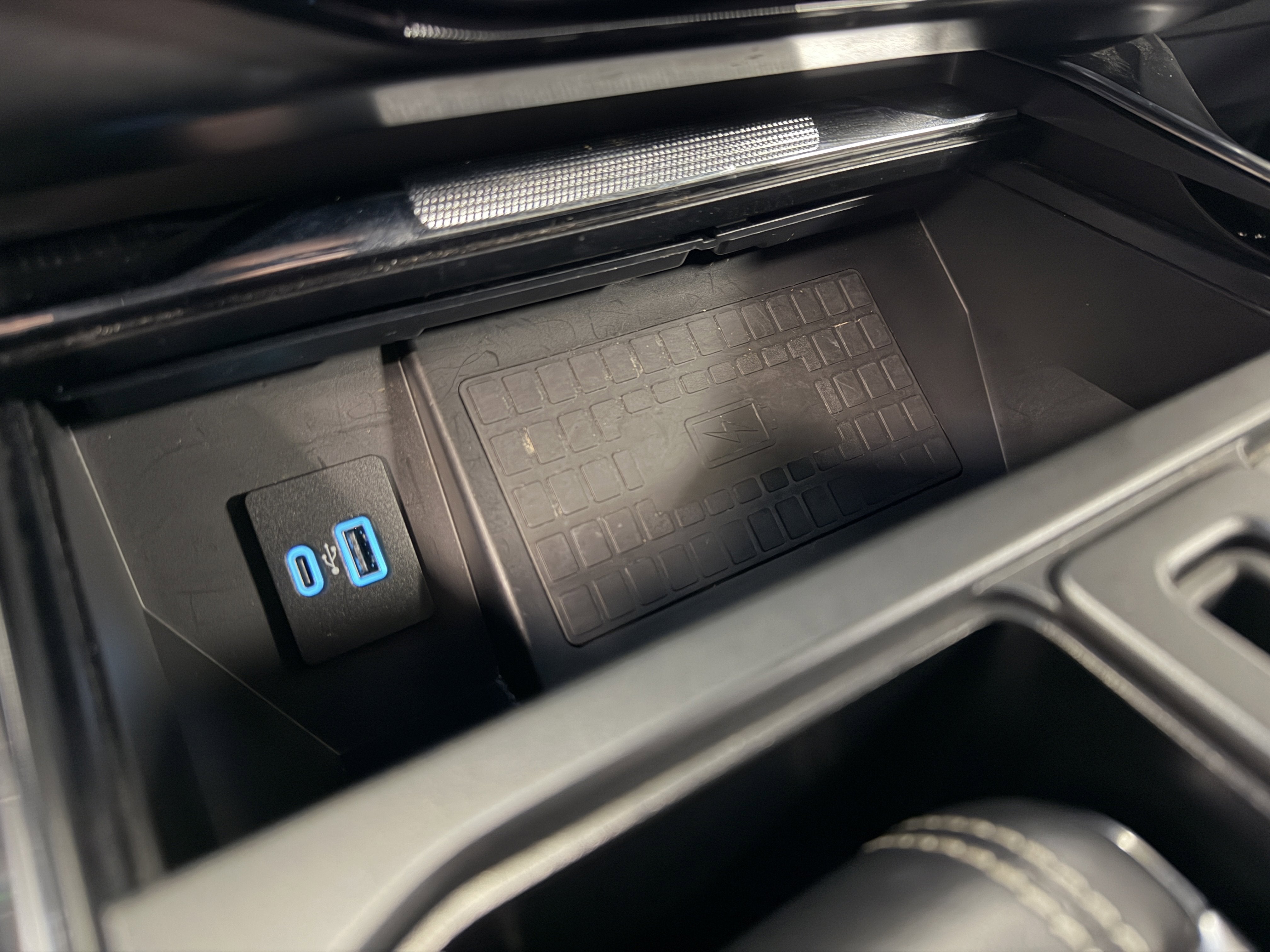 2022 Ford F-150 Lightning Platinum