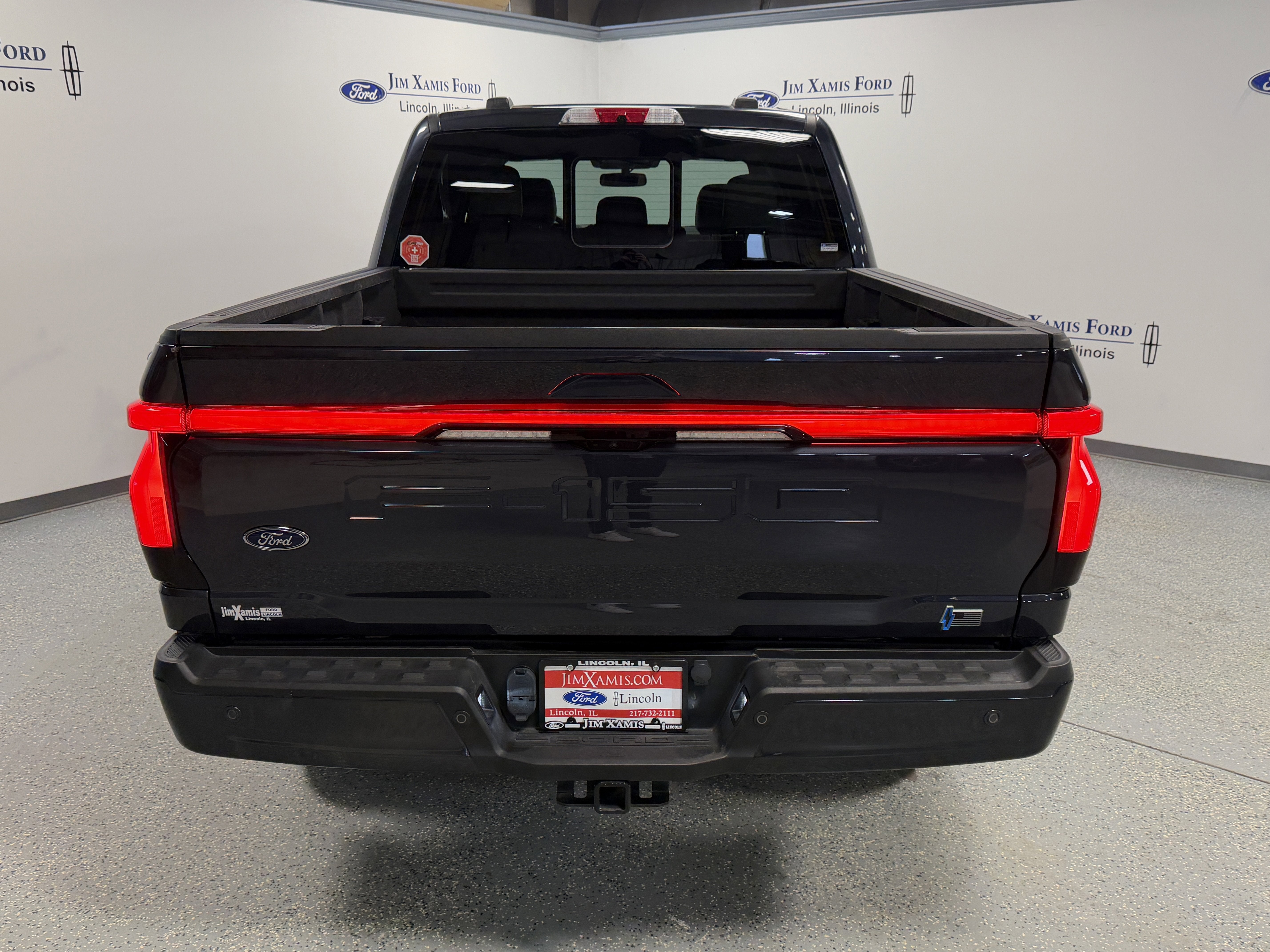 2022 Ford F-150 Lightning Platinum