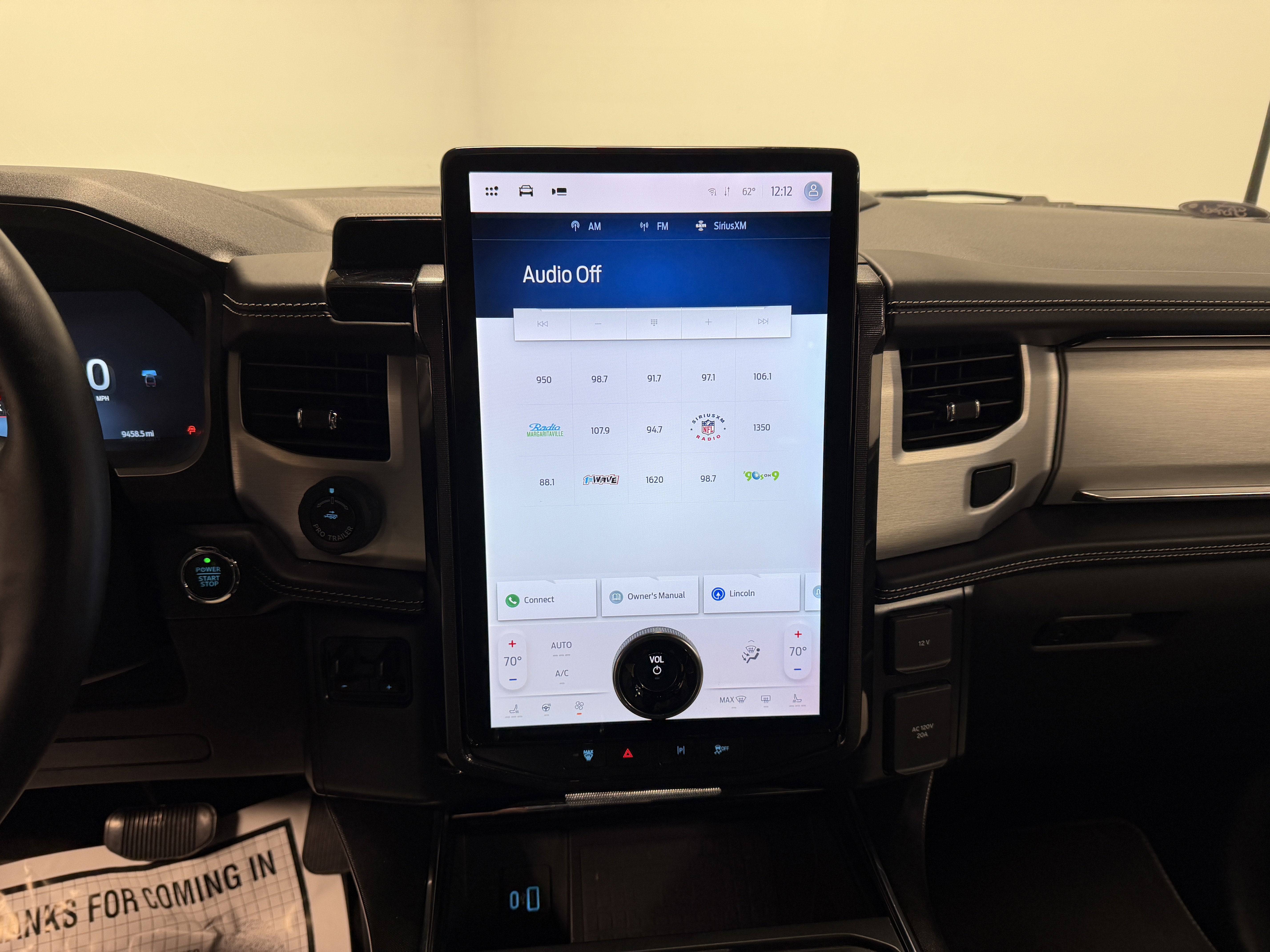 2022 Ford F-150 Lightning Platinum