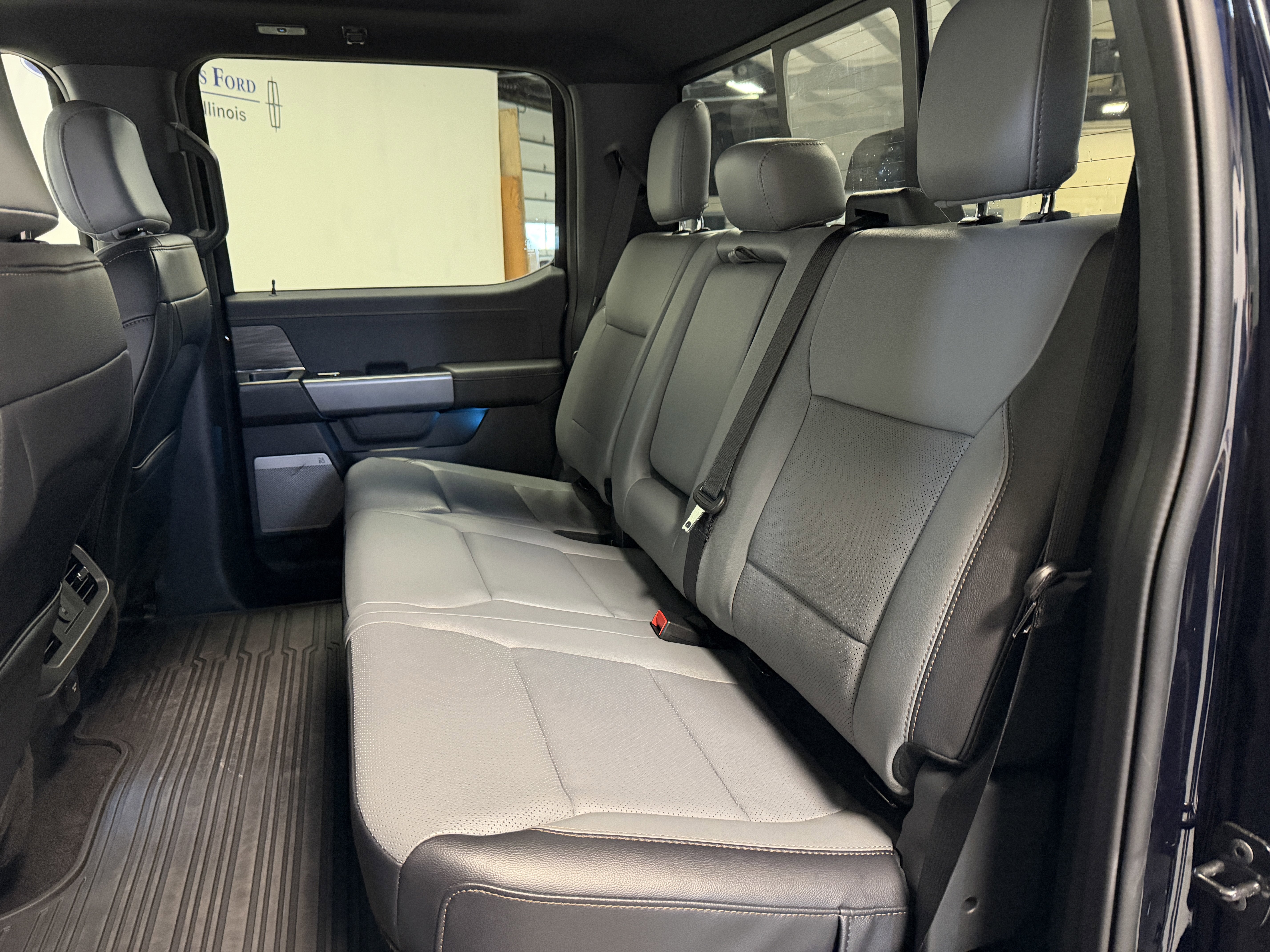 2025 Ford F-150 Lightning LARIAT