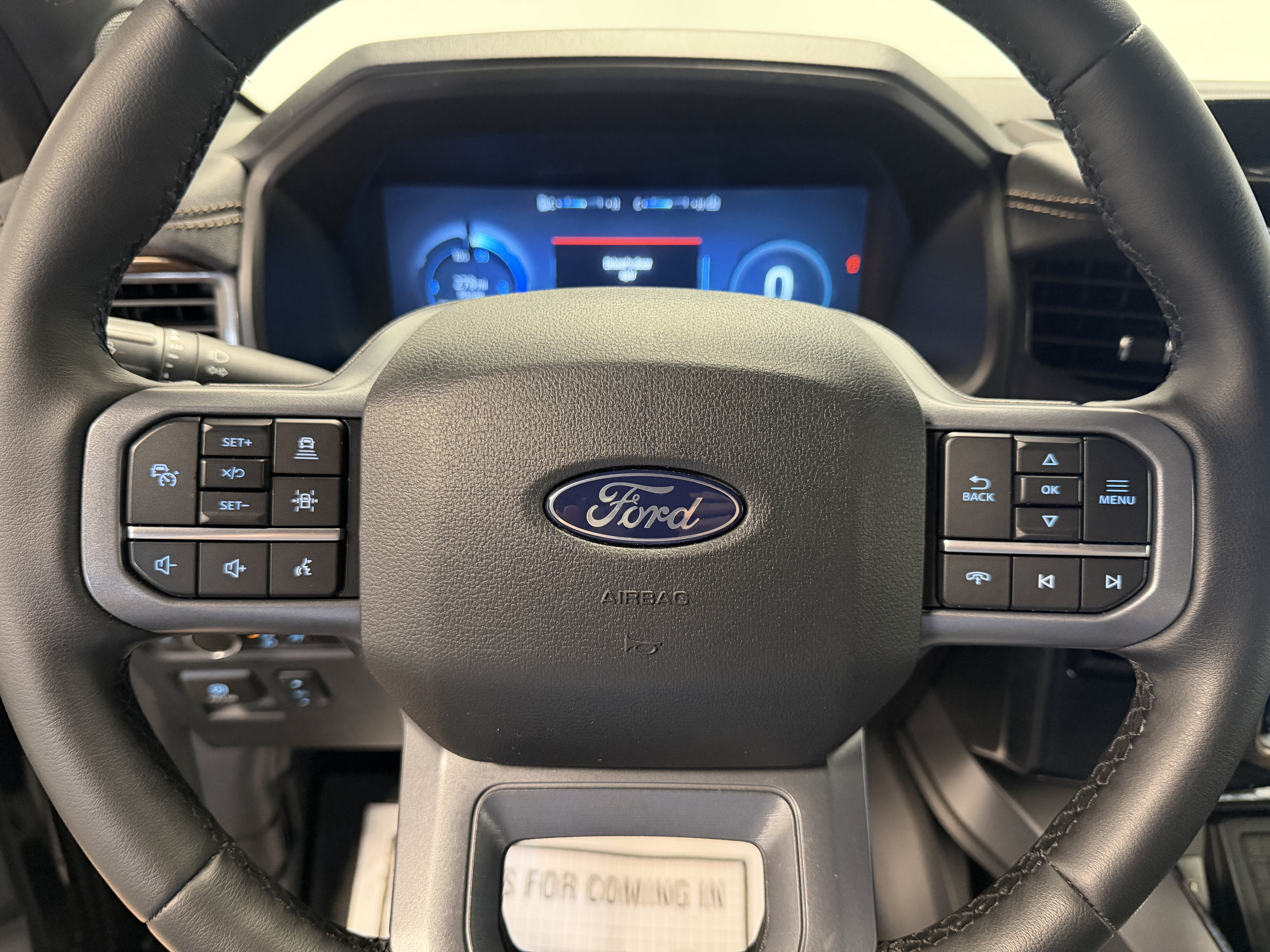 2025 Ford F-150 Lightning LARIAT