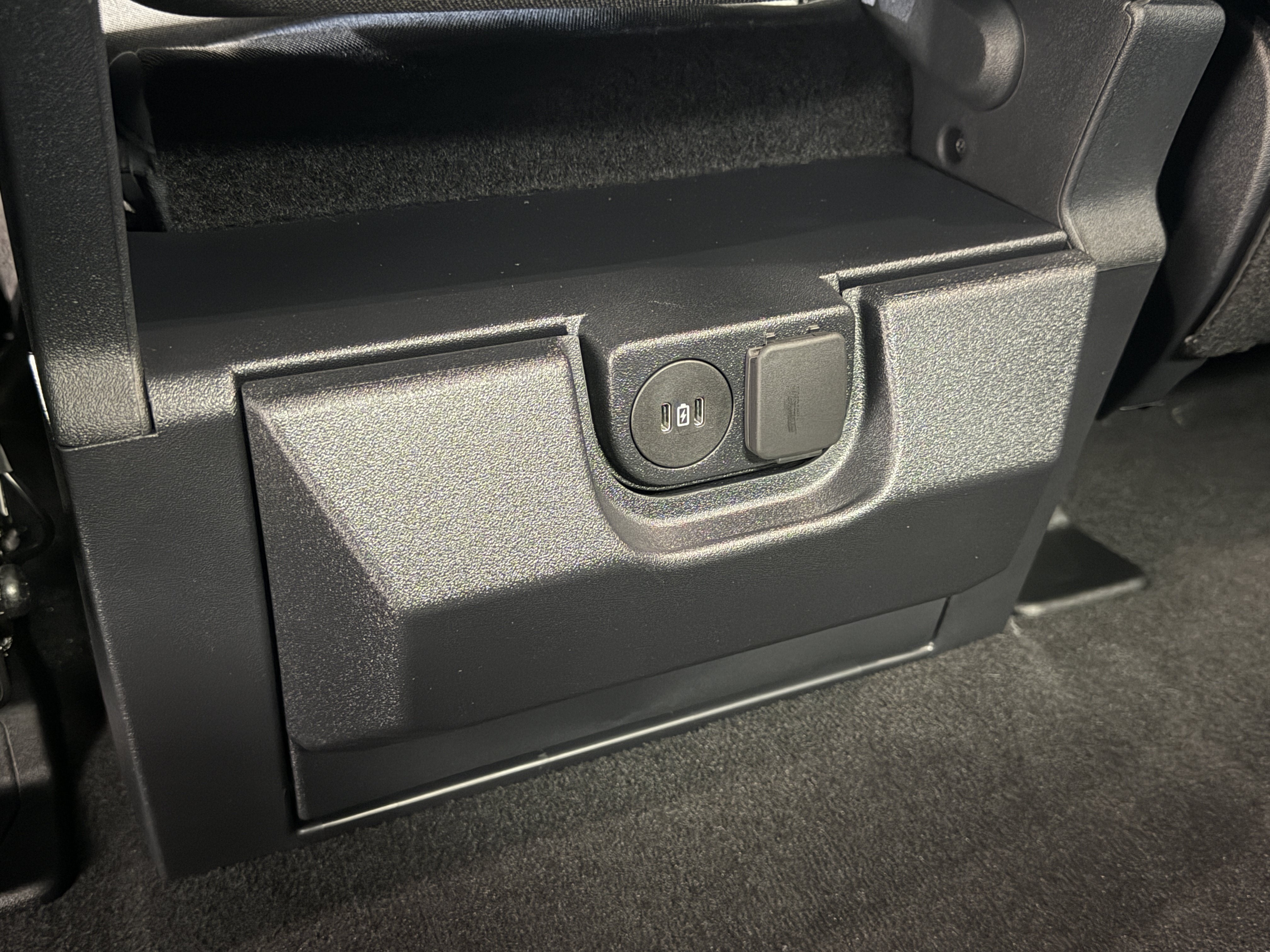 2027 Ford Super Duty F-250 SRW XLT