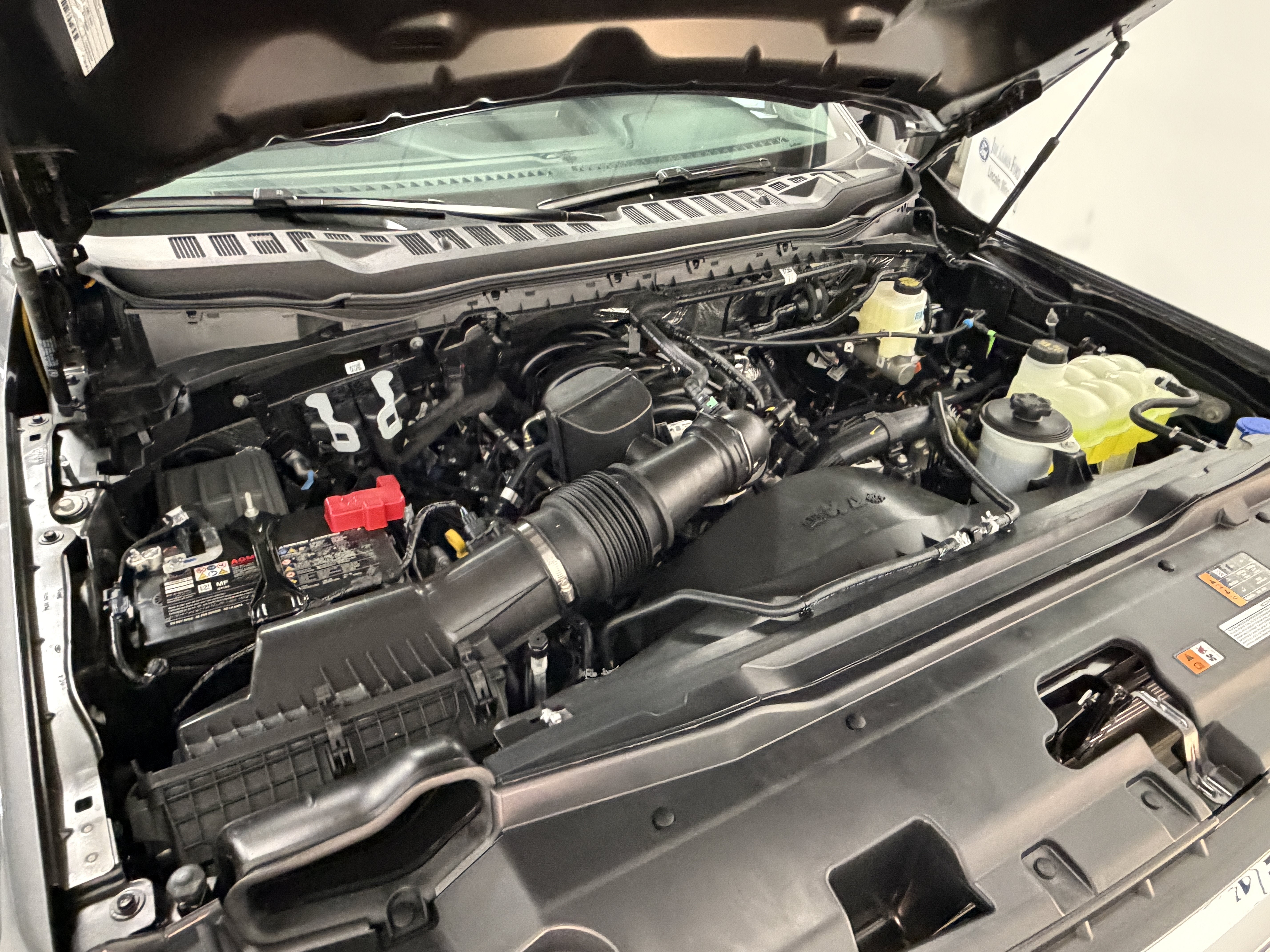 2027 Ford Super Duty F-250 SRW XLT
