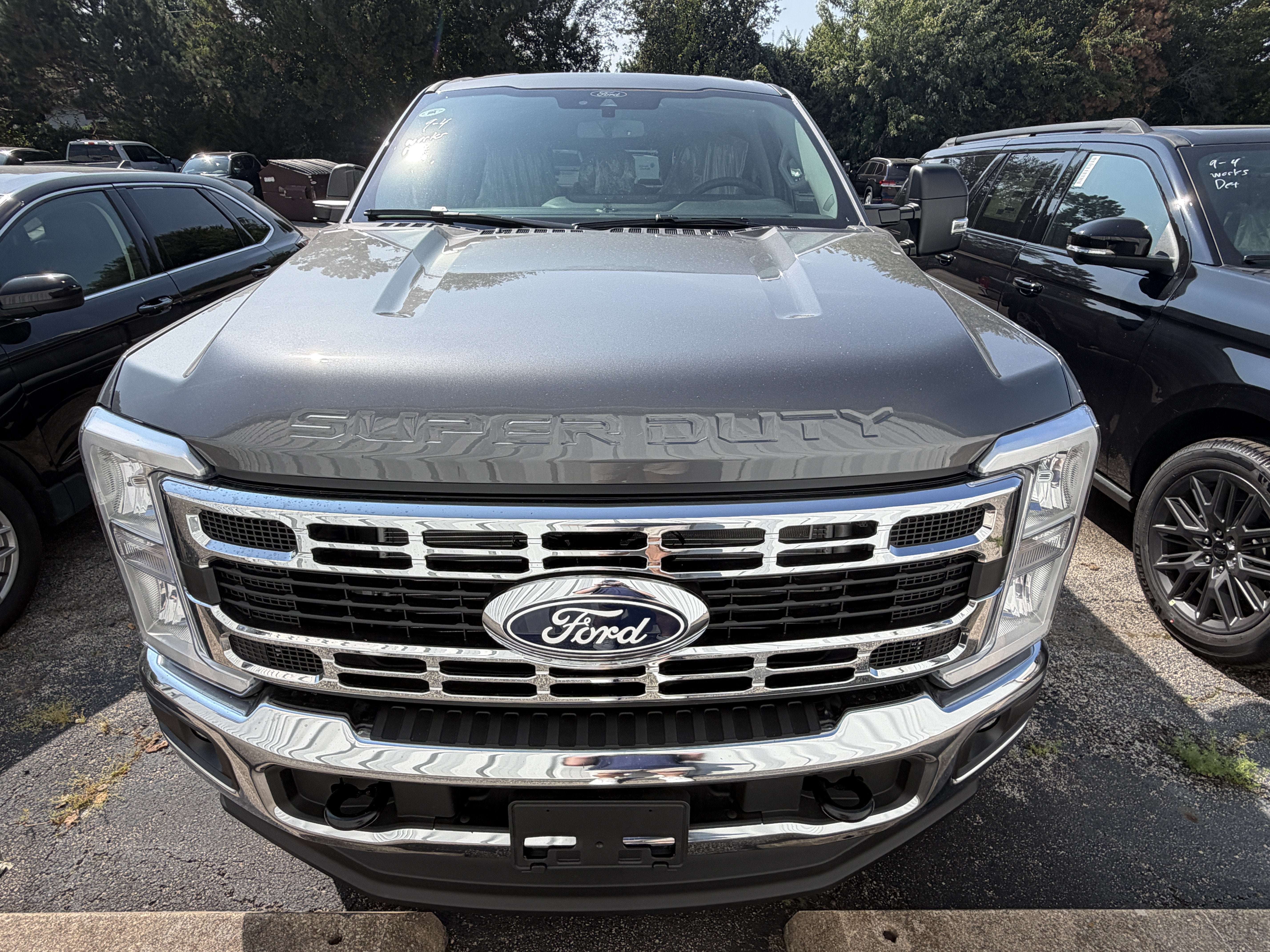 2027 Ford Super Duty F-250 SRW XLT