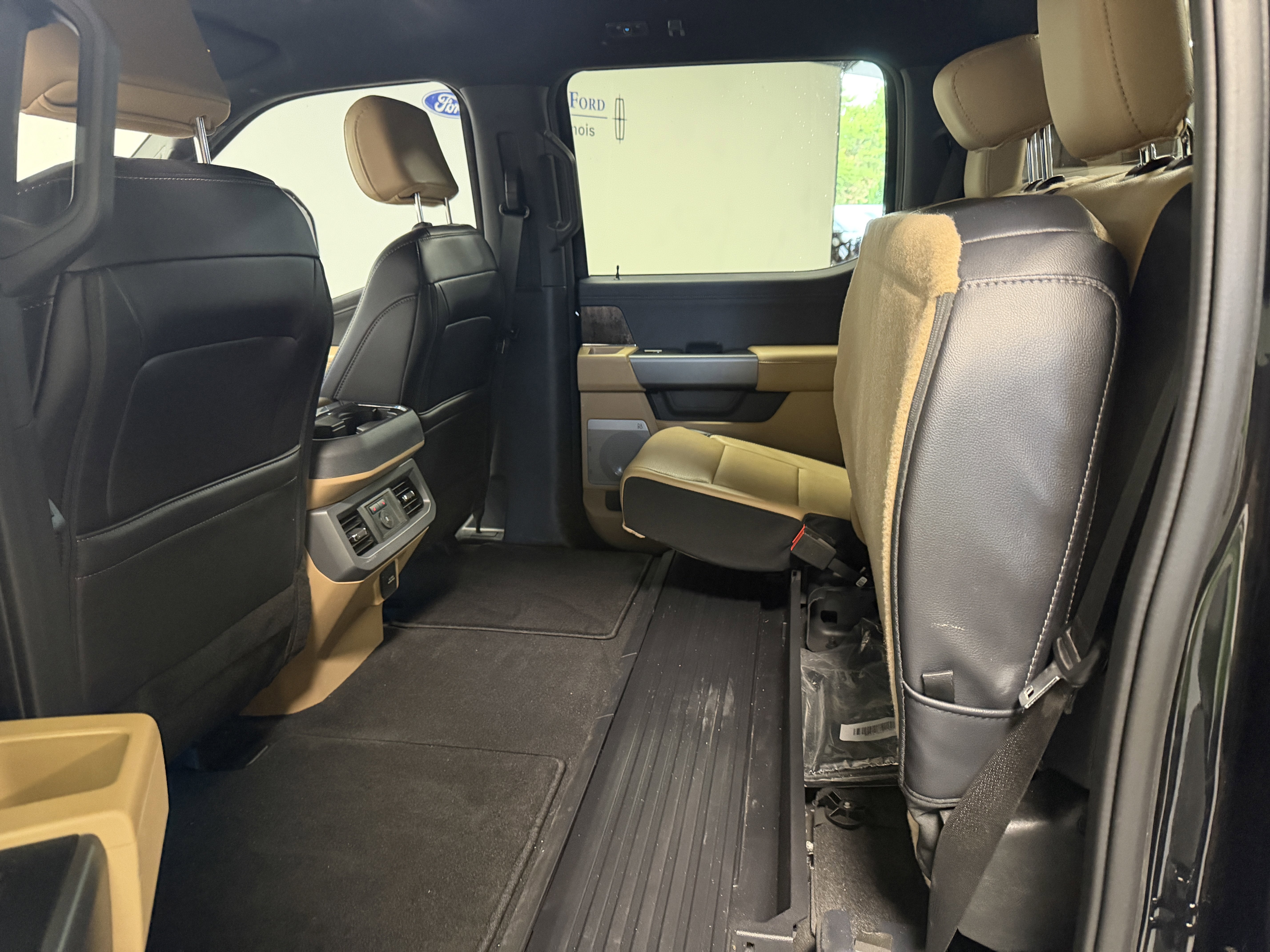 2025 Ford Super Duty F-250 SRW LARIAT