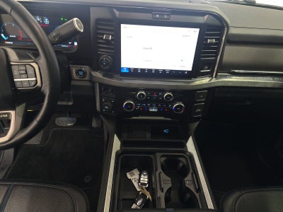 2025 Ford Super Duty F-250 SRW Platinum