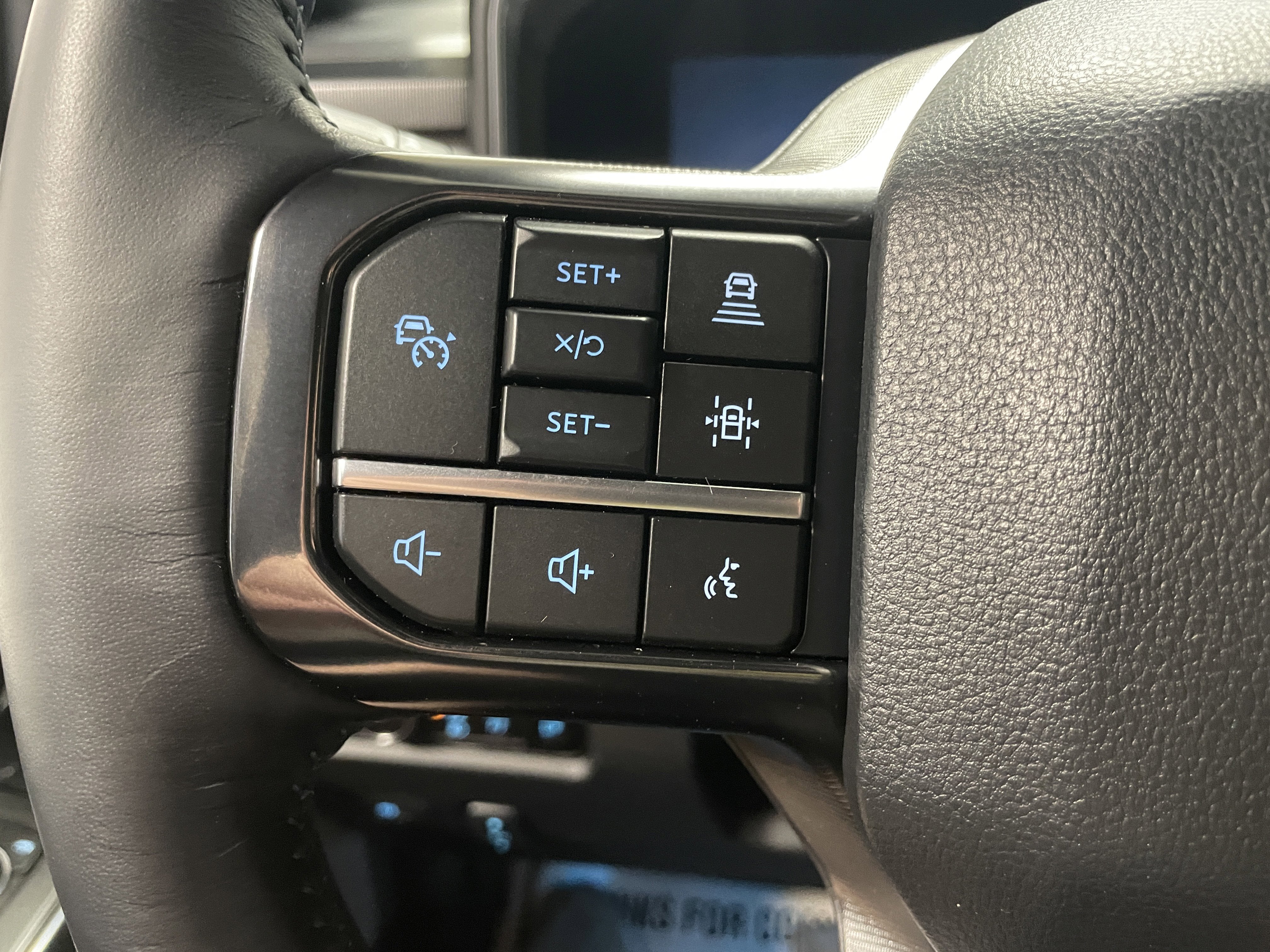 2025 Ford Super Duty F-250 SRW Platinum