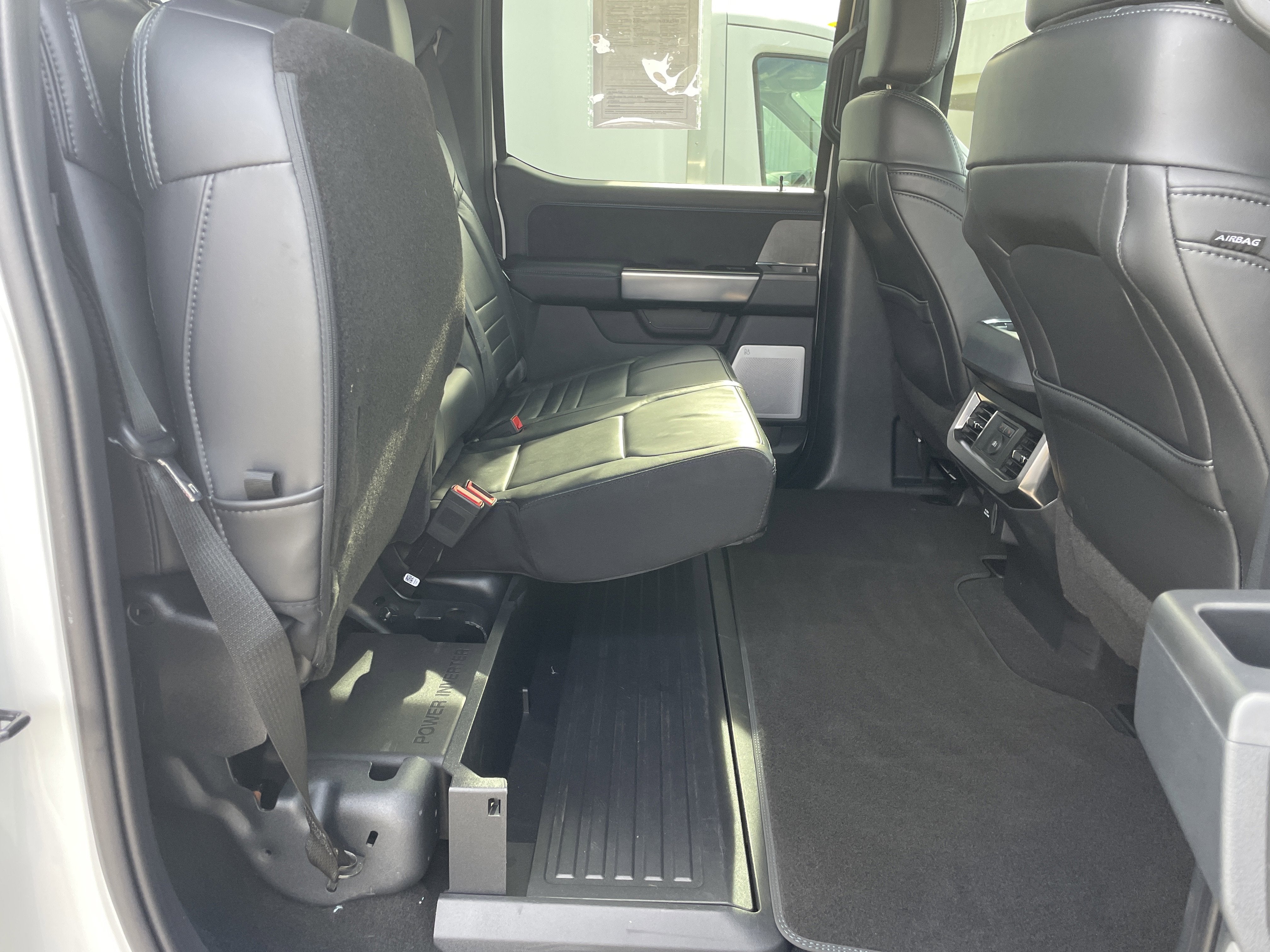 2025 Ford Super Duty F-250 SRW Platinum