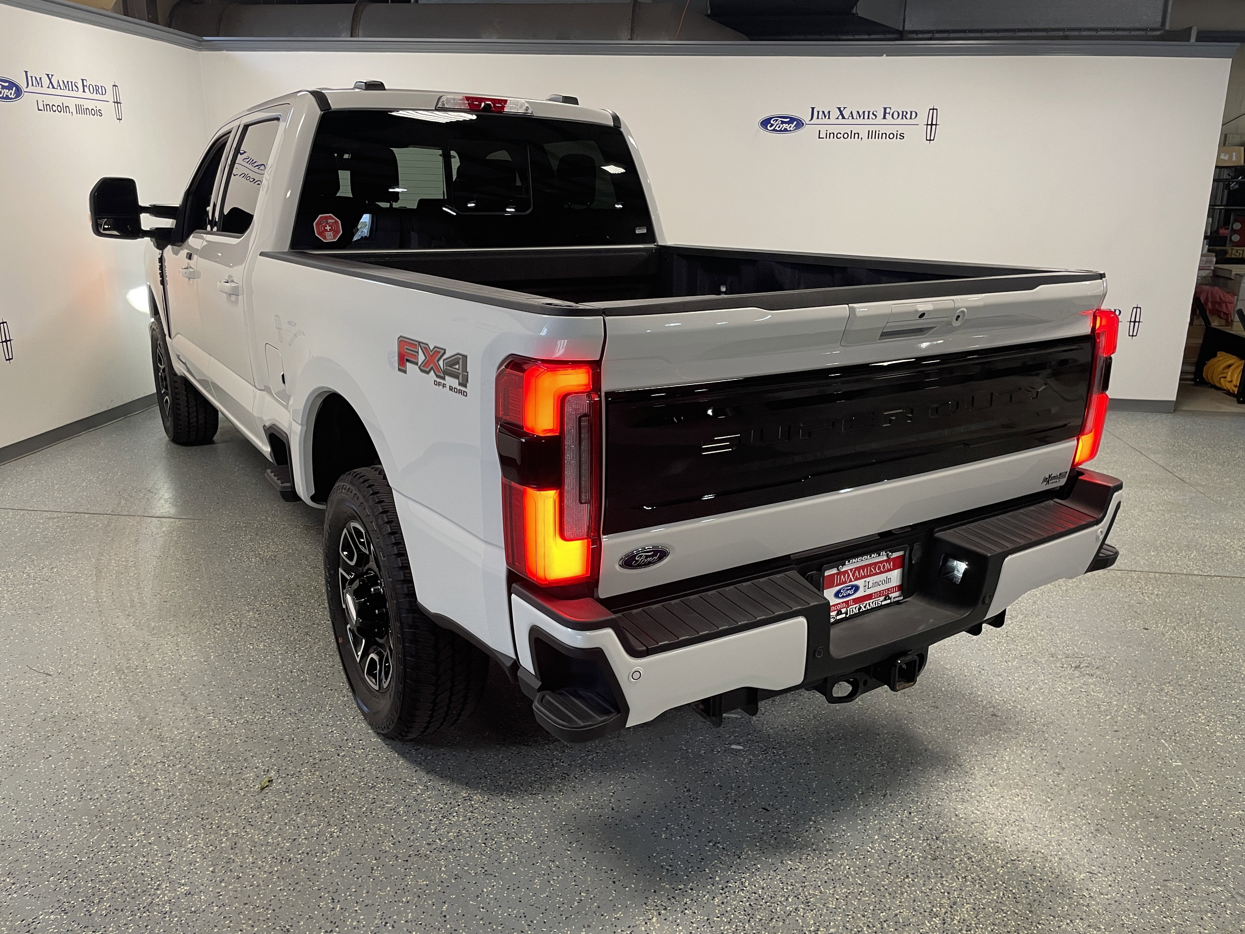 2025 Ford Super Duty F-250 SRW Platinum