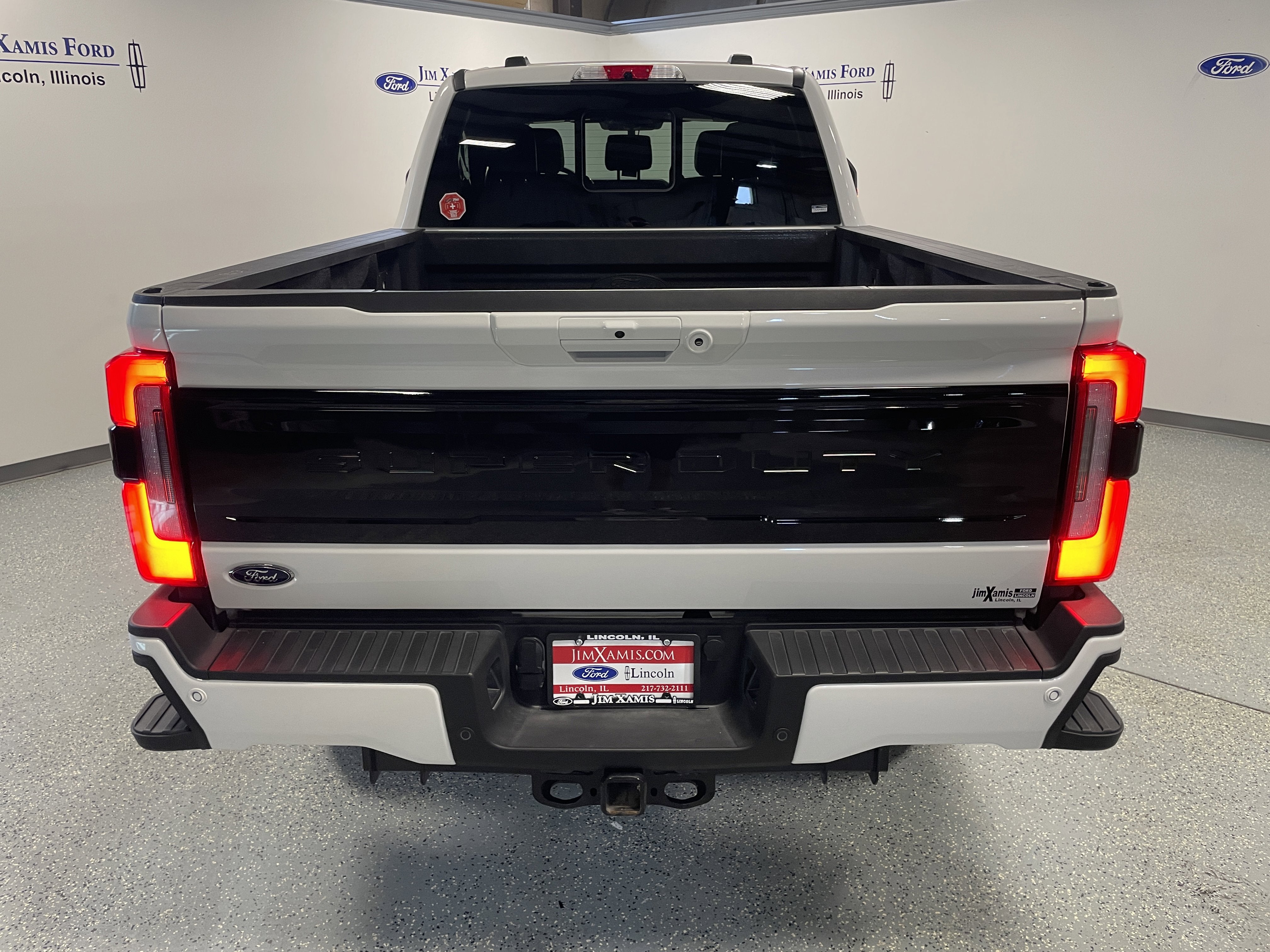 2025 Ford Super Duty F-250 SRW Platinum