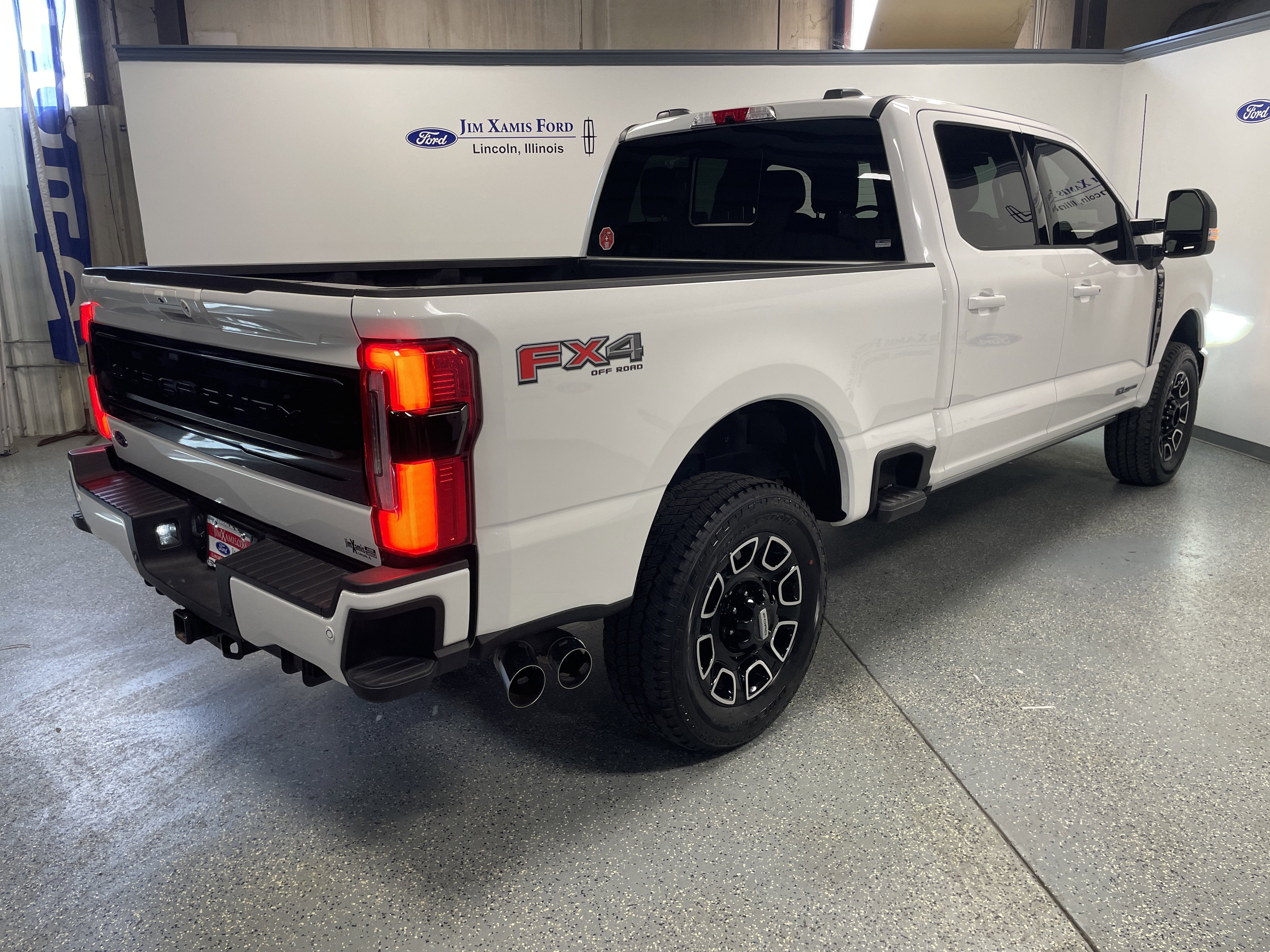 2025 Ford Super Duty F-250 SRW Platinum