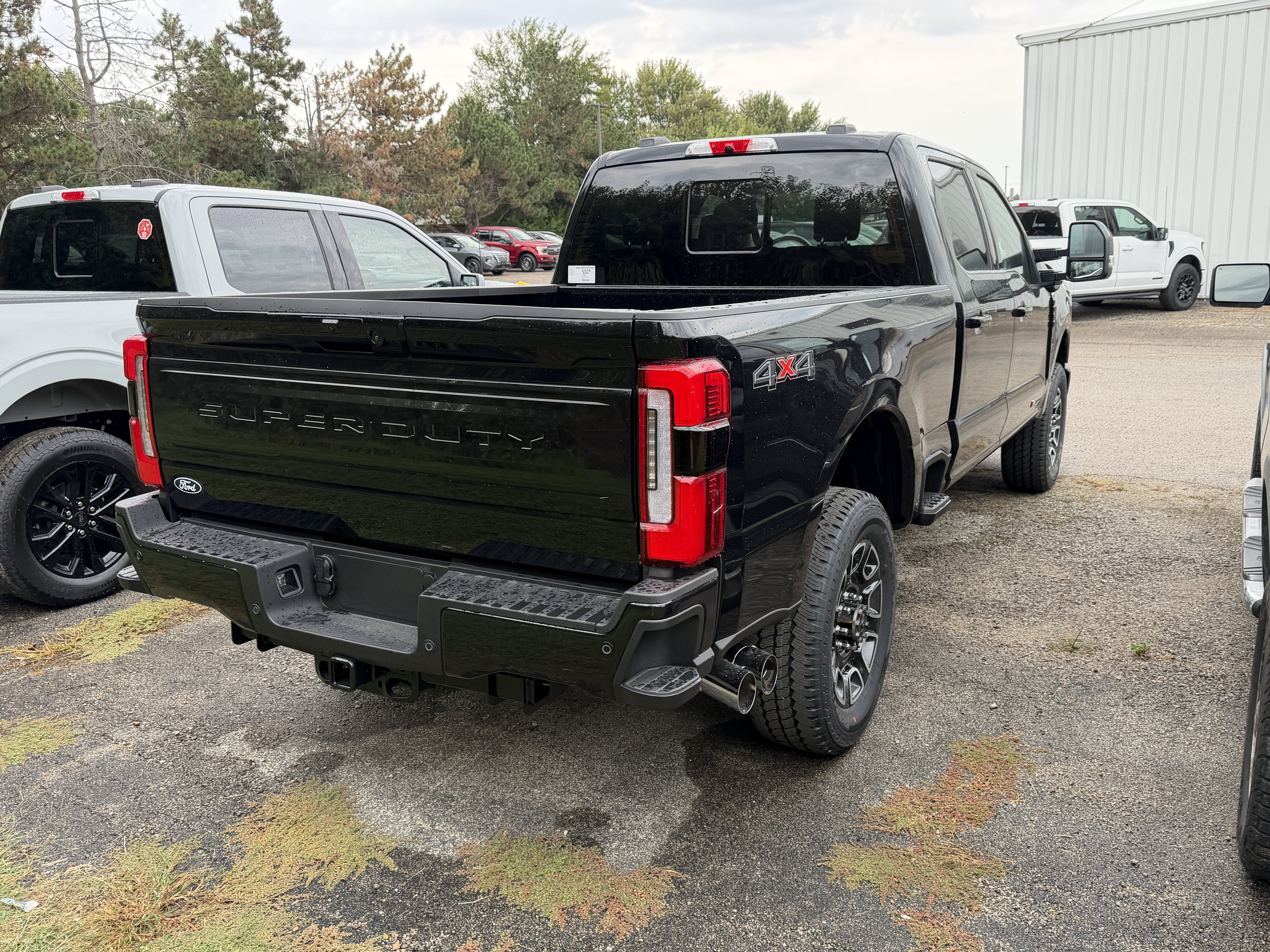 2027 Ford Super Duty F-350 SRW Platinum