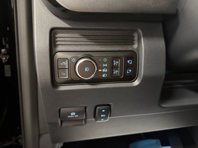 2027 Ford Super Duty F-350 SRW Platinum