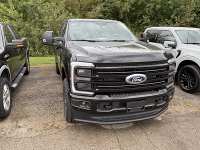 2027 Ford Super Duty F-350 SRW Platinum