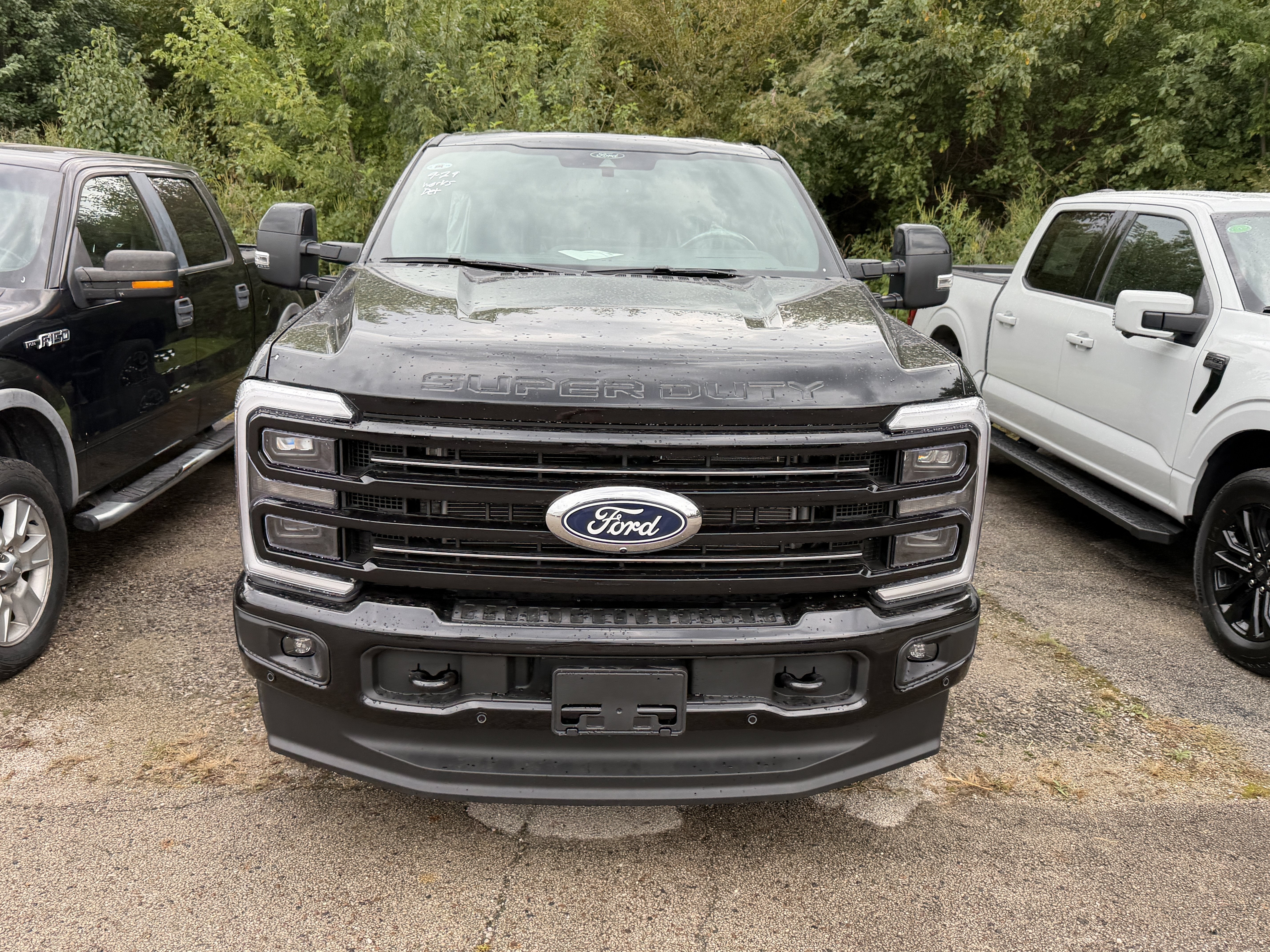 2027 Ford Super Duty F-350 SRW Platinum