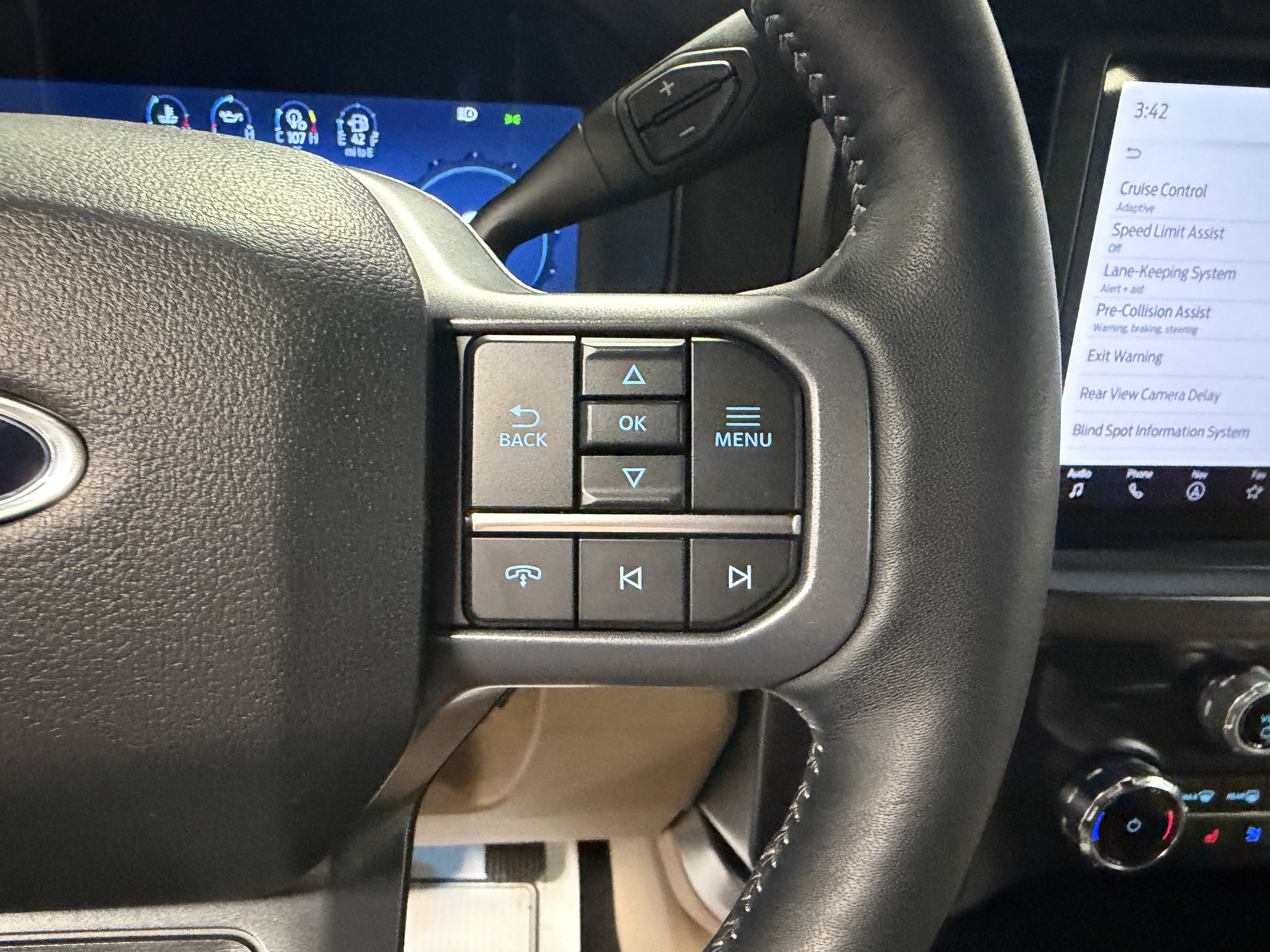 2024 Ford Super Duty F-350 SRW LARIAT
