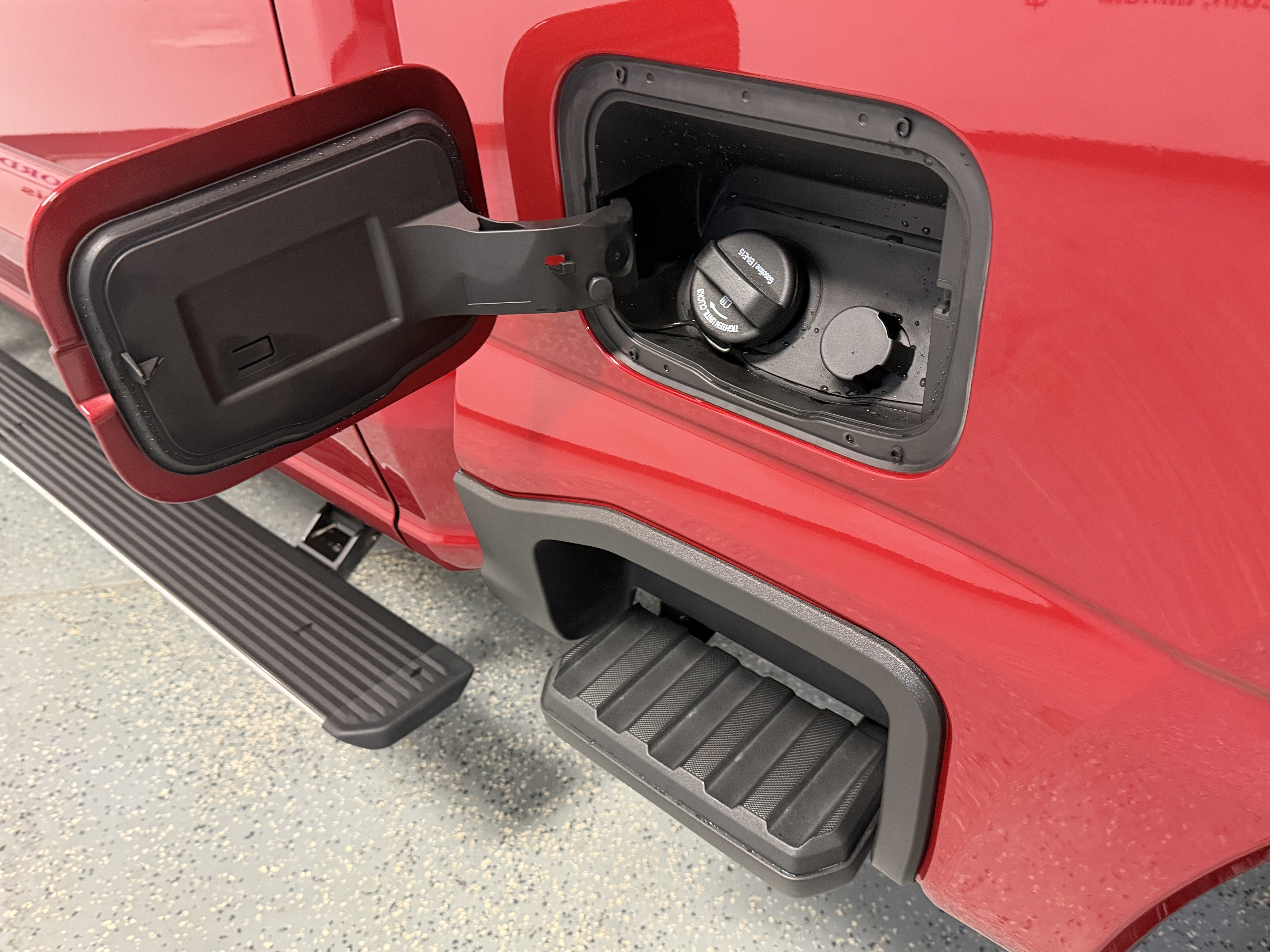 2024 Ford Super Duty F-350 SRW LARIAT