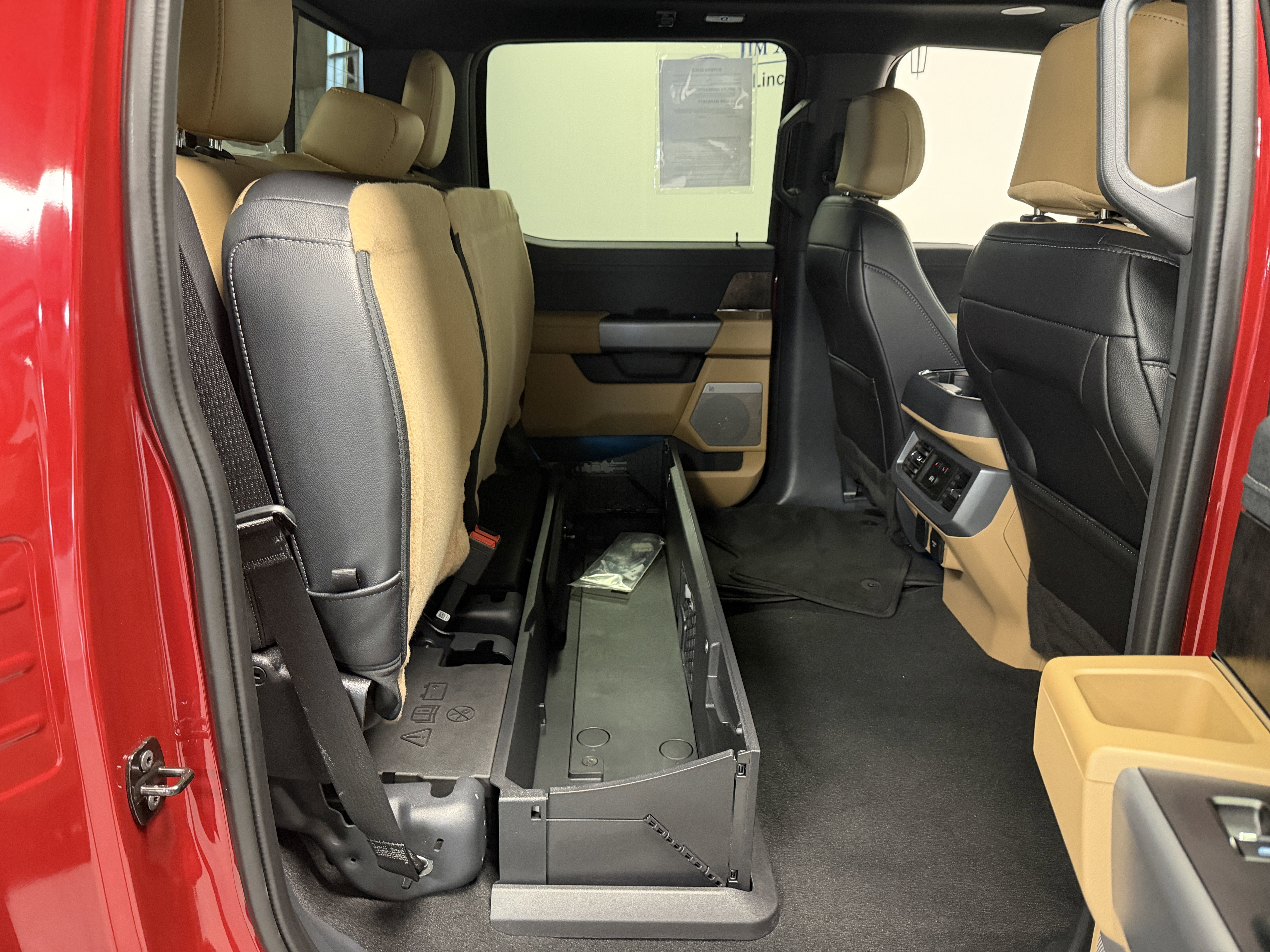 2024 Ford Super Duty F-350 SRW LARIAT