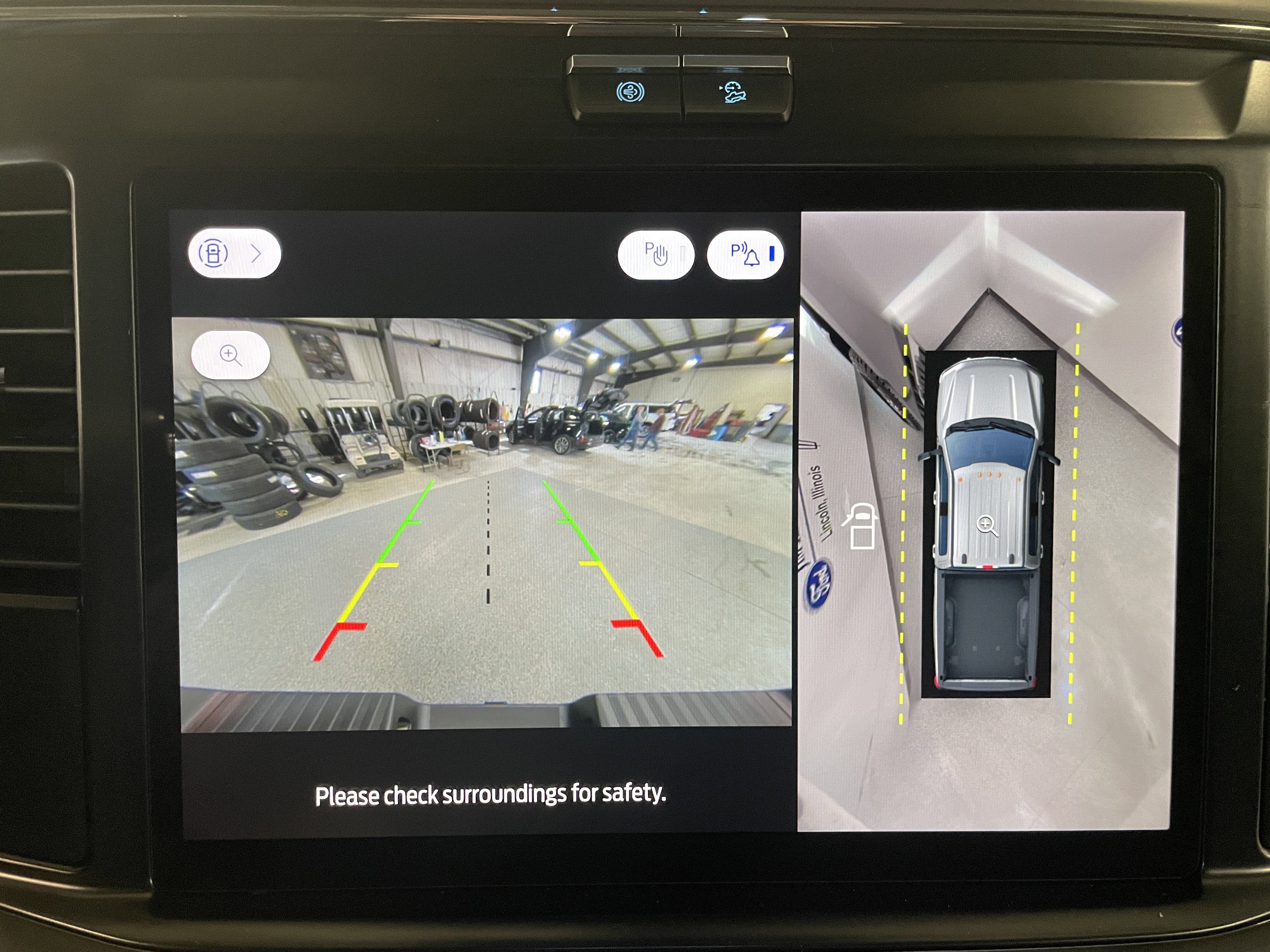 2026 Ford Super Duty F-350 SRW LARIAT