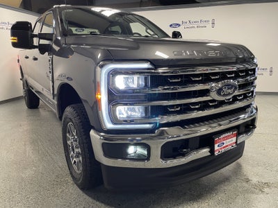 2026 Ford Super Duty F-350 SRW LARIAT