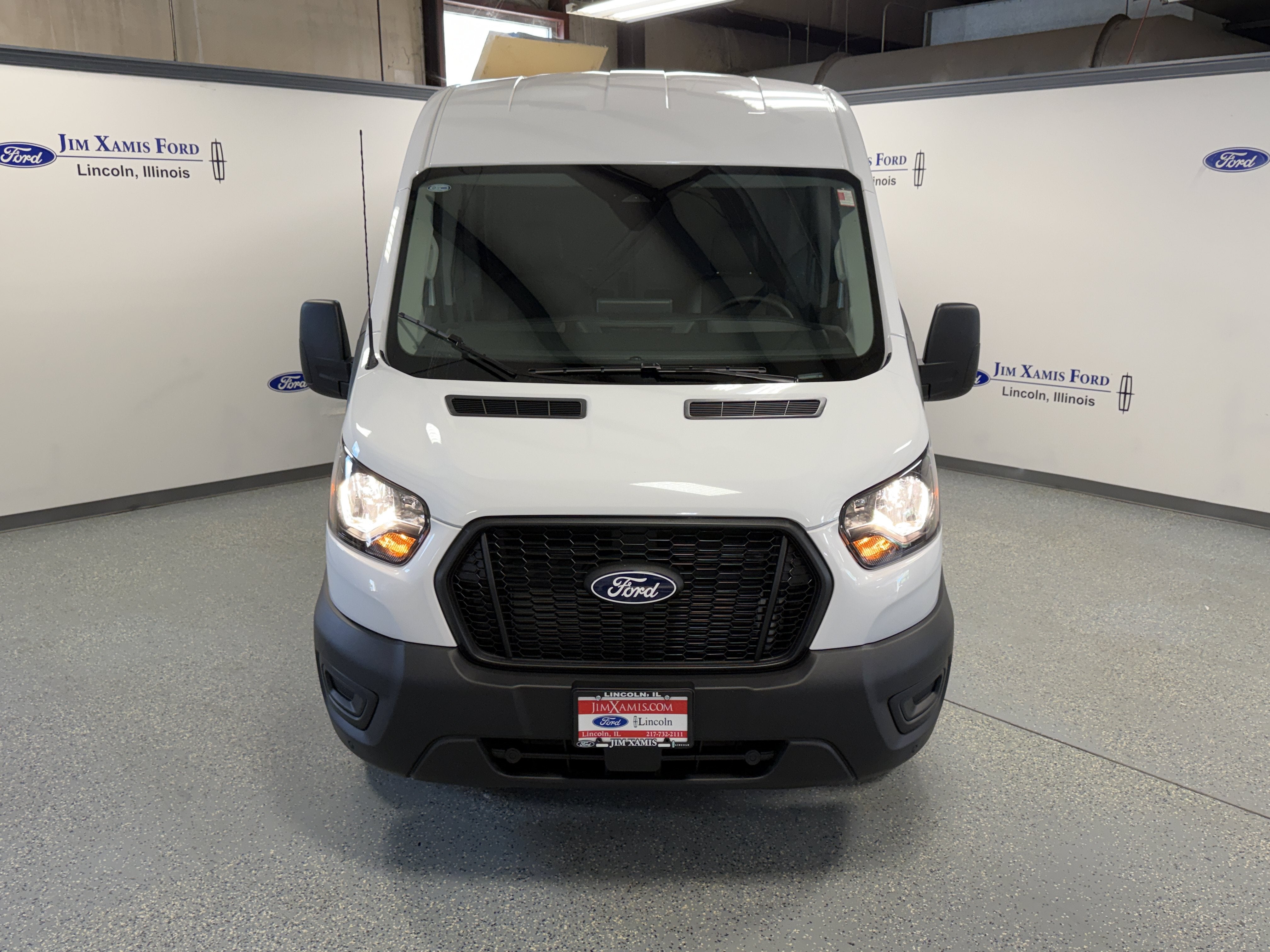 2026 Ford Transit Cargo Van Base
