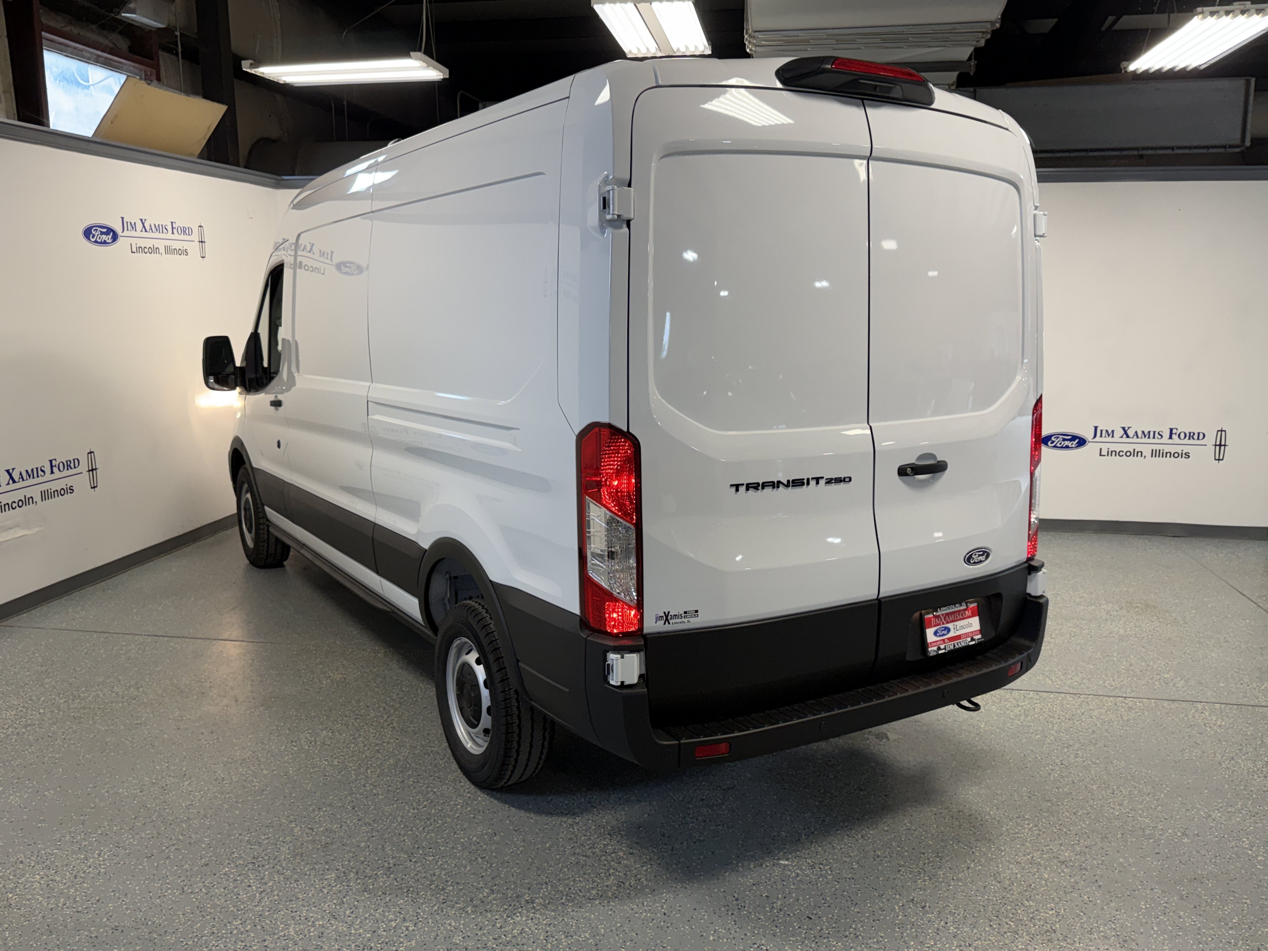 2026 Ford Transit Cargo Van Base
