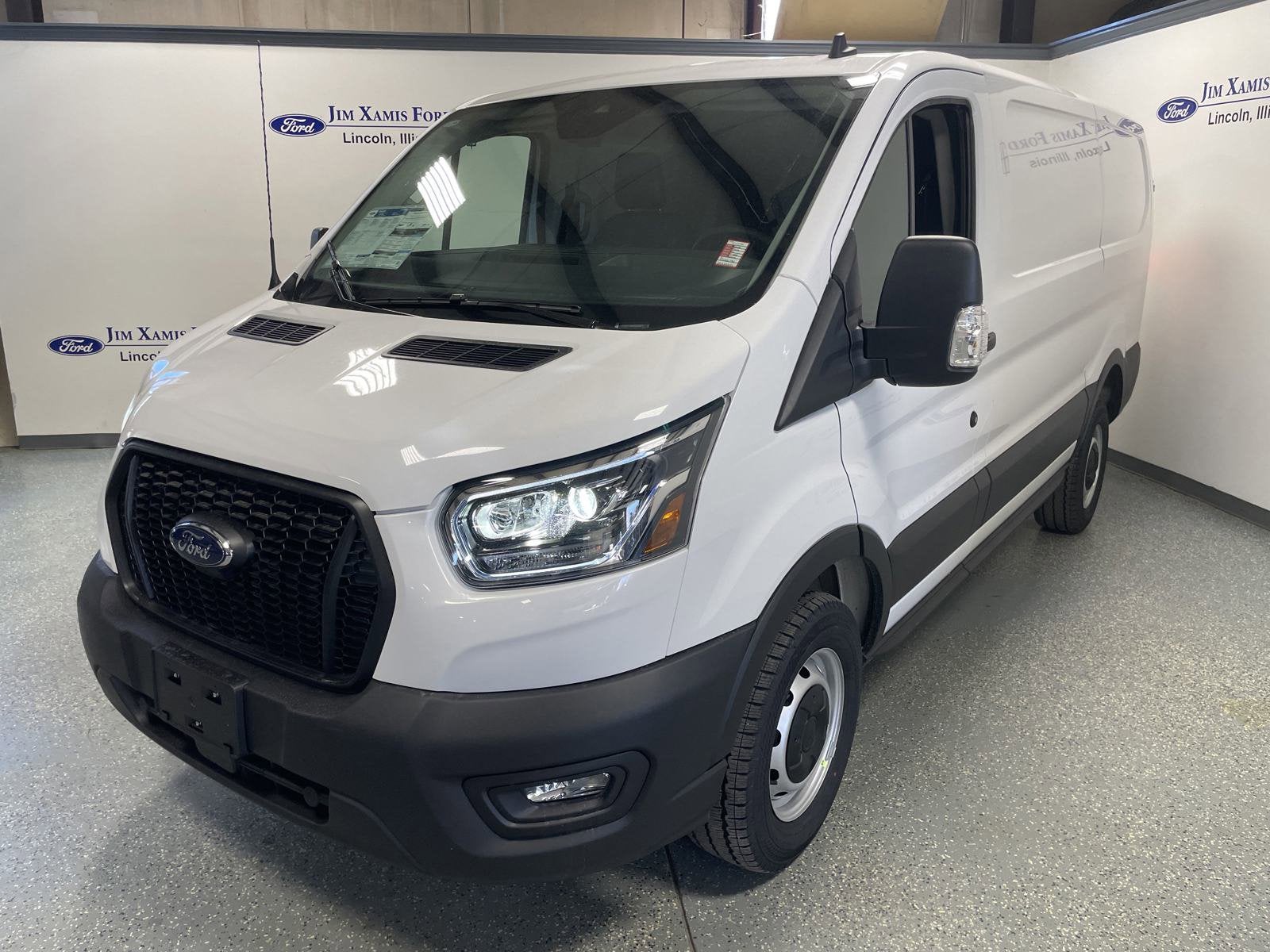 2025 Ford Transit Cargo Van Base