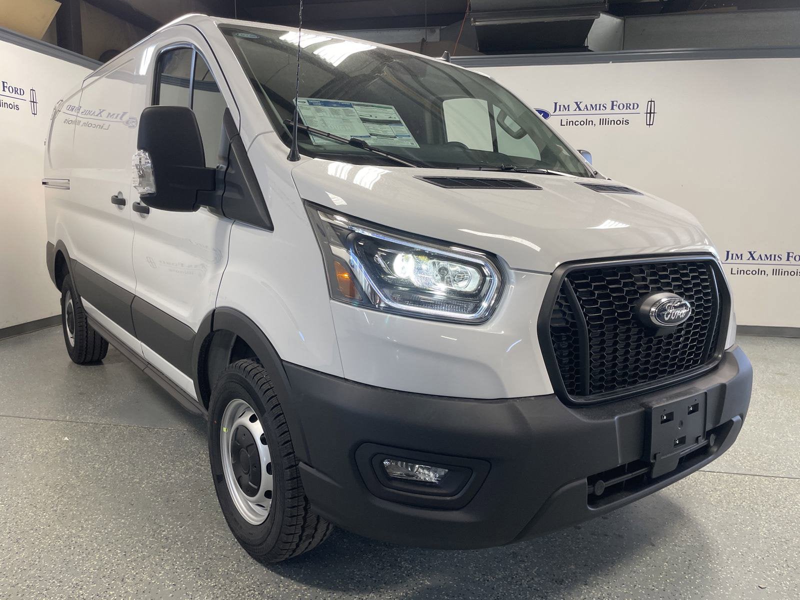 2025 Ford Transit Cargo Van Base