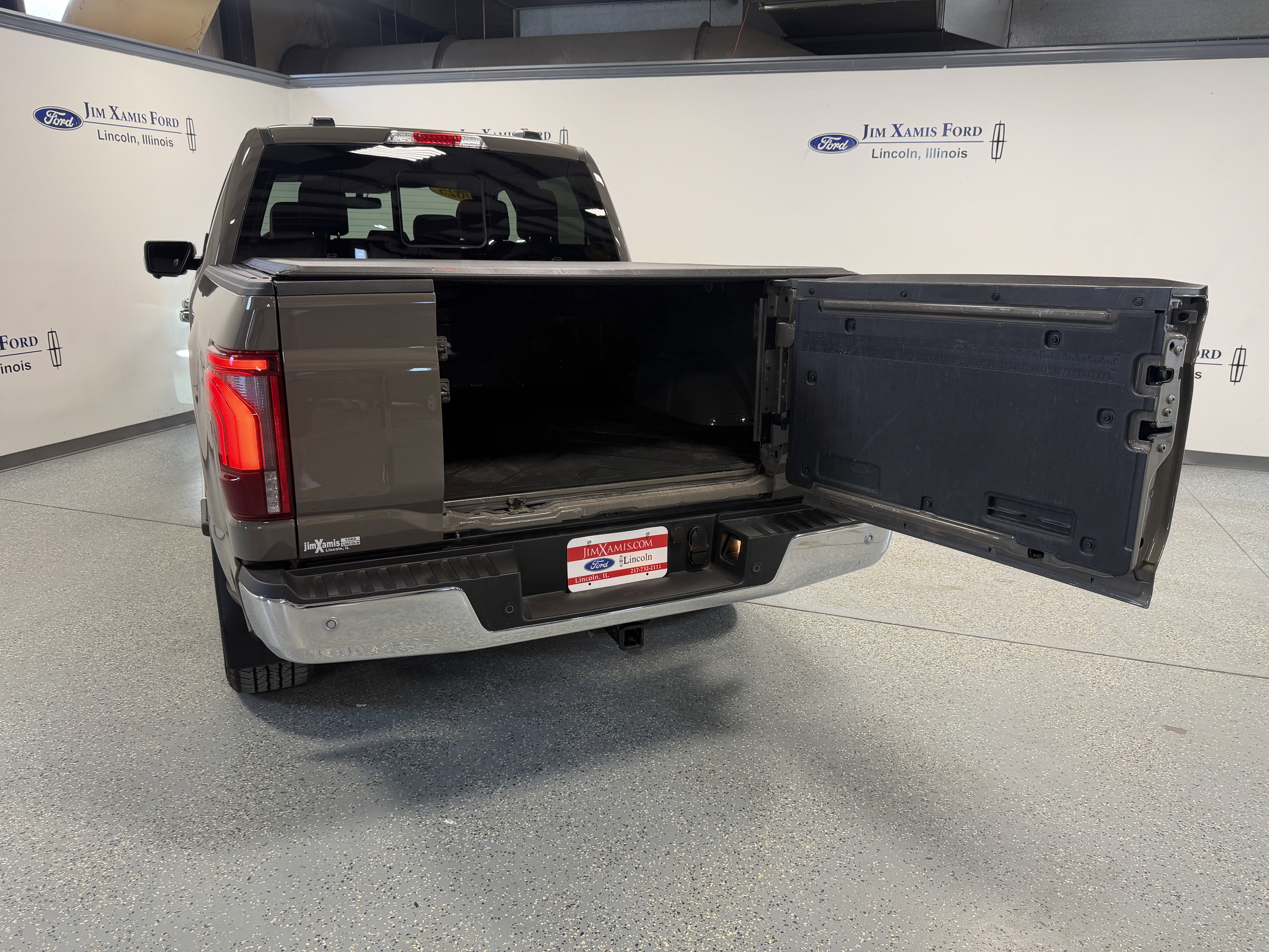 2025 Ford F-150 LARIAT