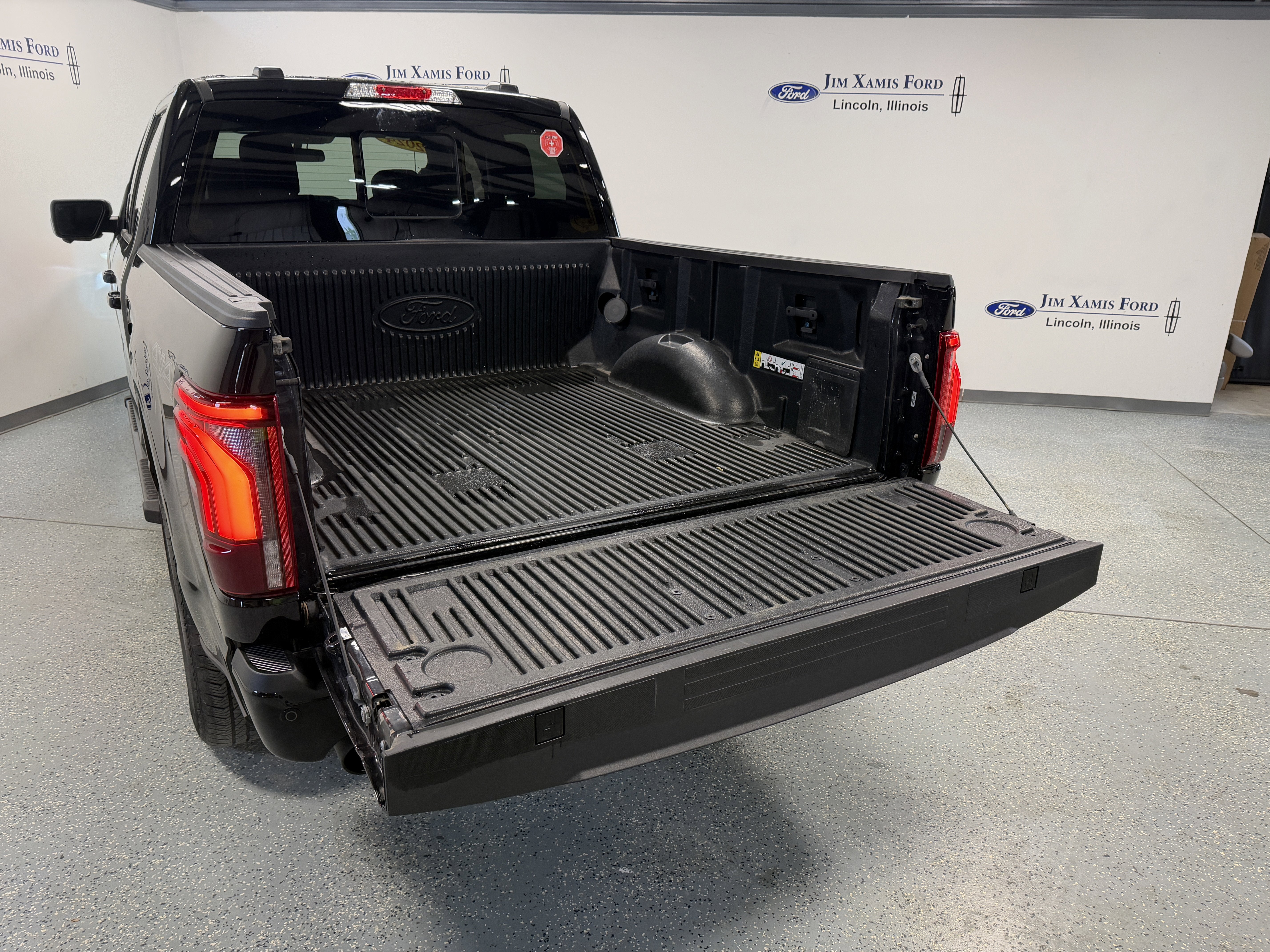 2024 Ford F-150 LARIAT