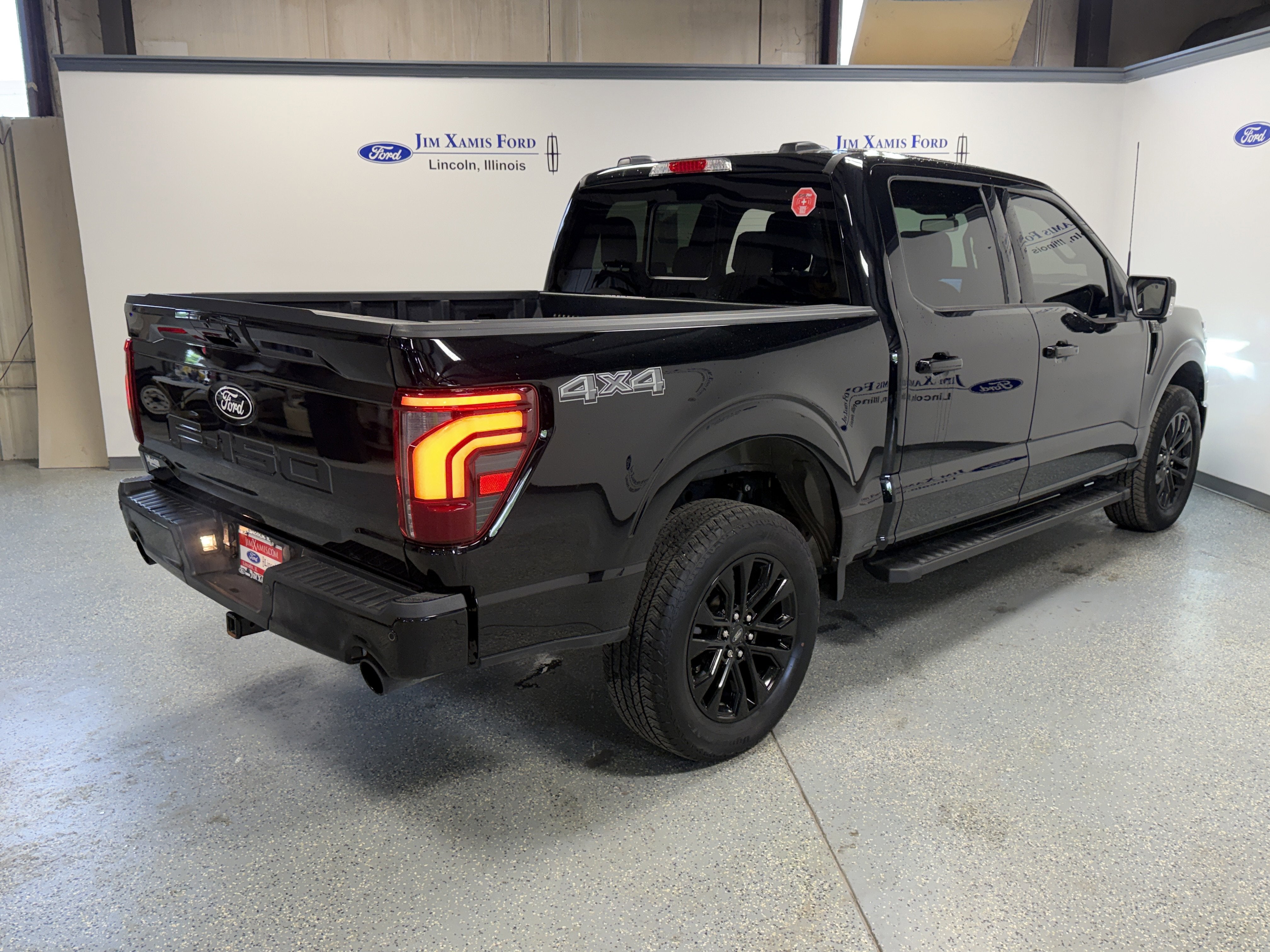 2024 Ford F-150 LARIAT