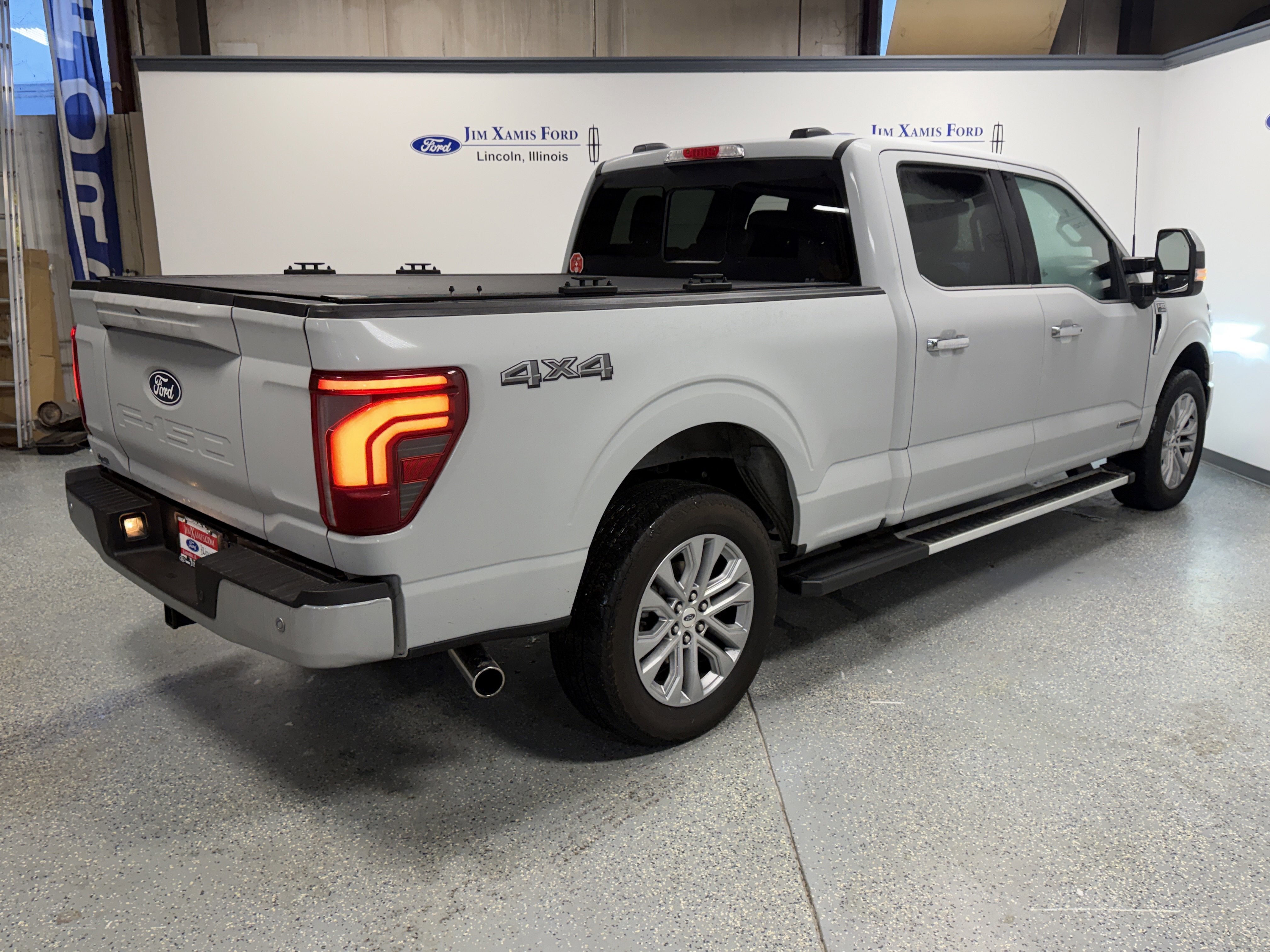 2024 Ford F-150 LARIAT