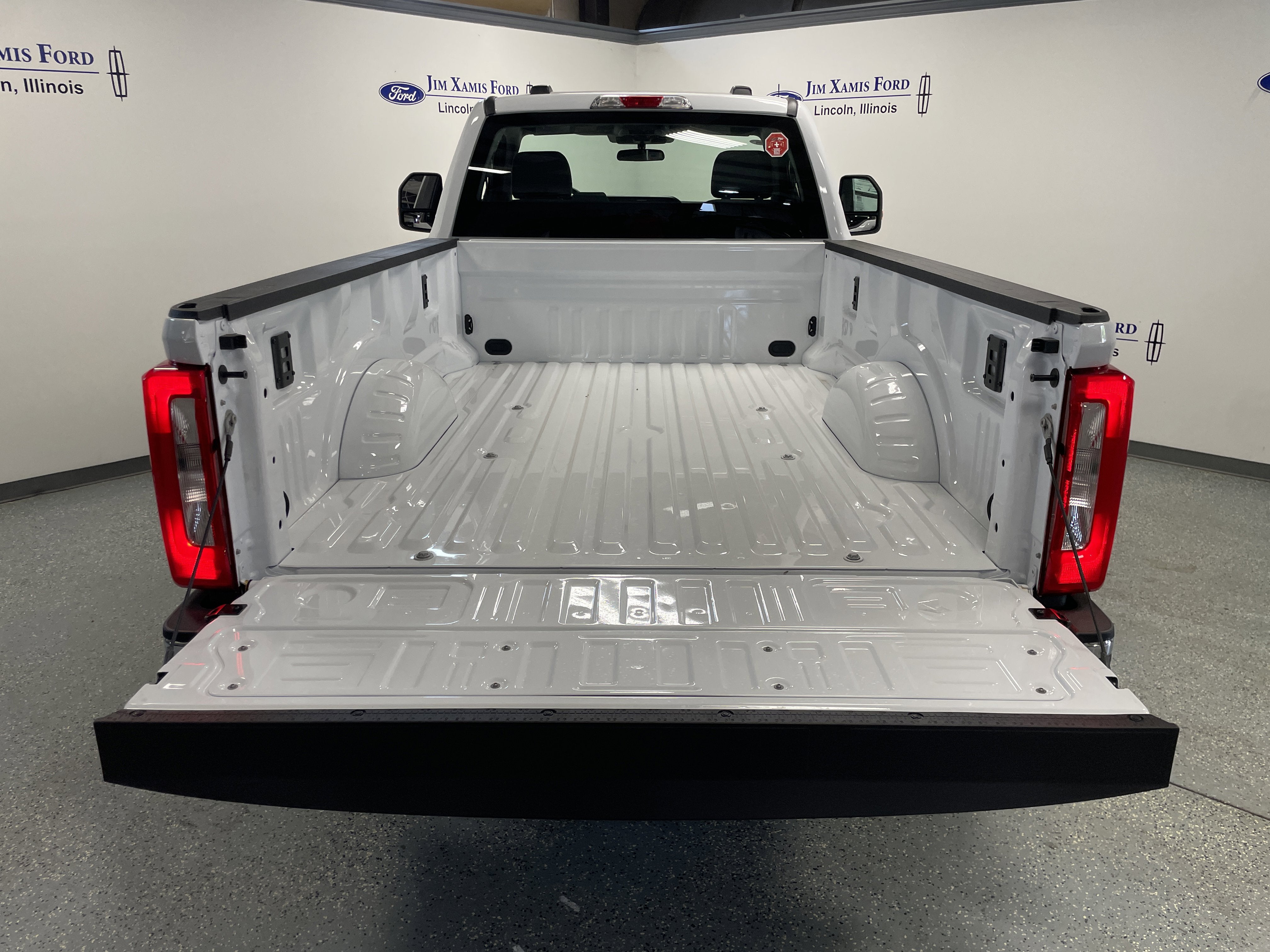 2026 Ford Super Duty F-350 SRW XL