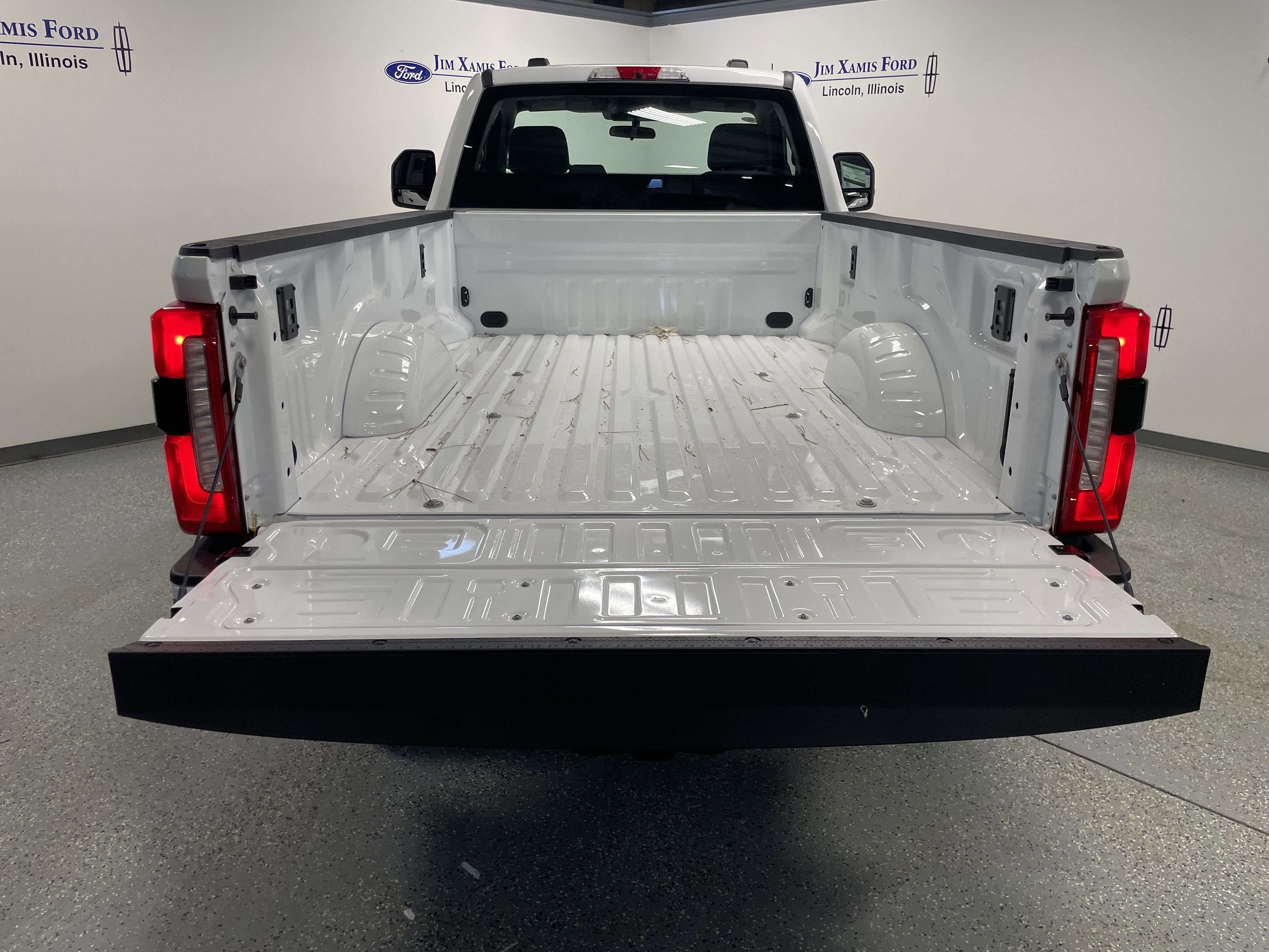 2025 Ford Super Duty F-350 SRW XL