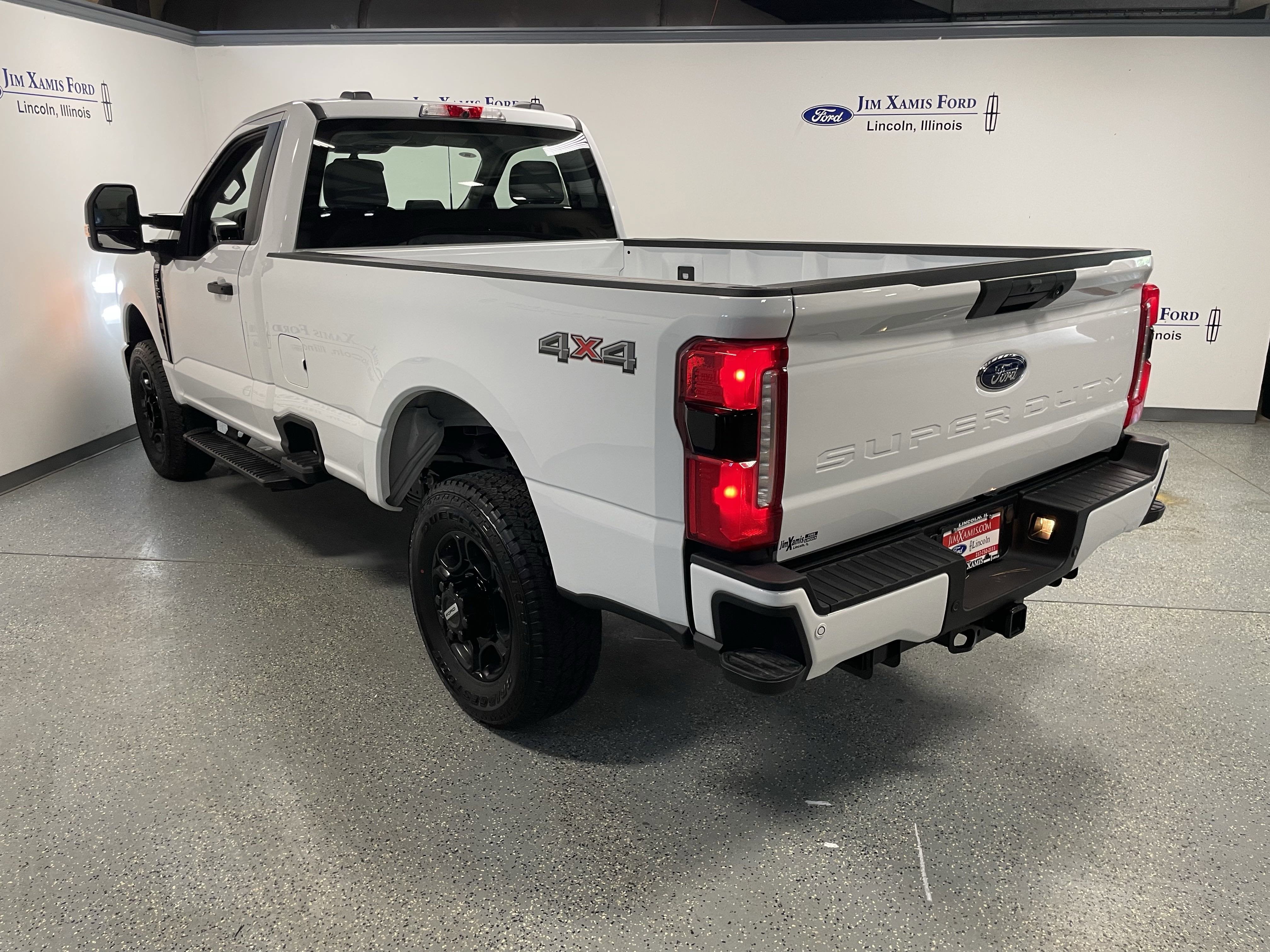 2025 Ford Super Duty F-350 SRW XL