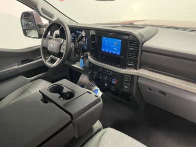 2026 Ford Super Duty F-350 SRW XLT