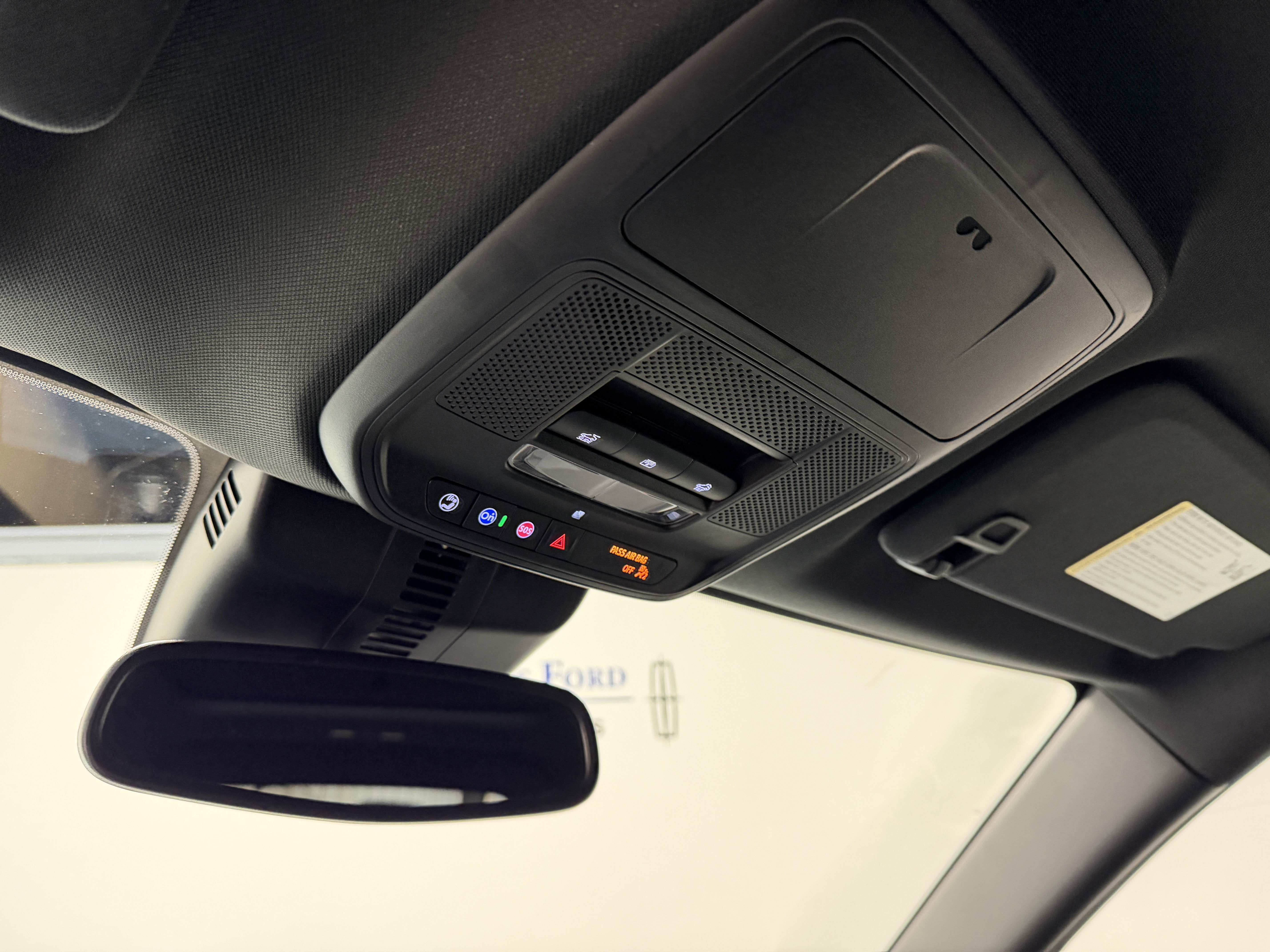 2025 GMC Acadia AWD AT4