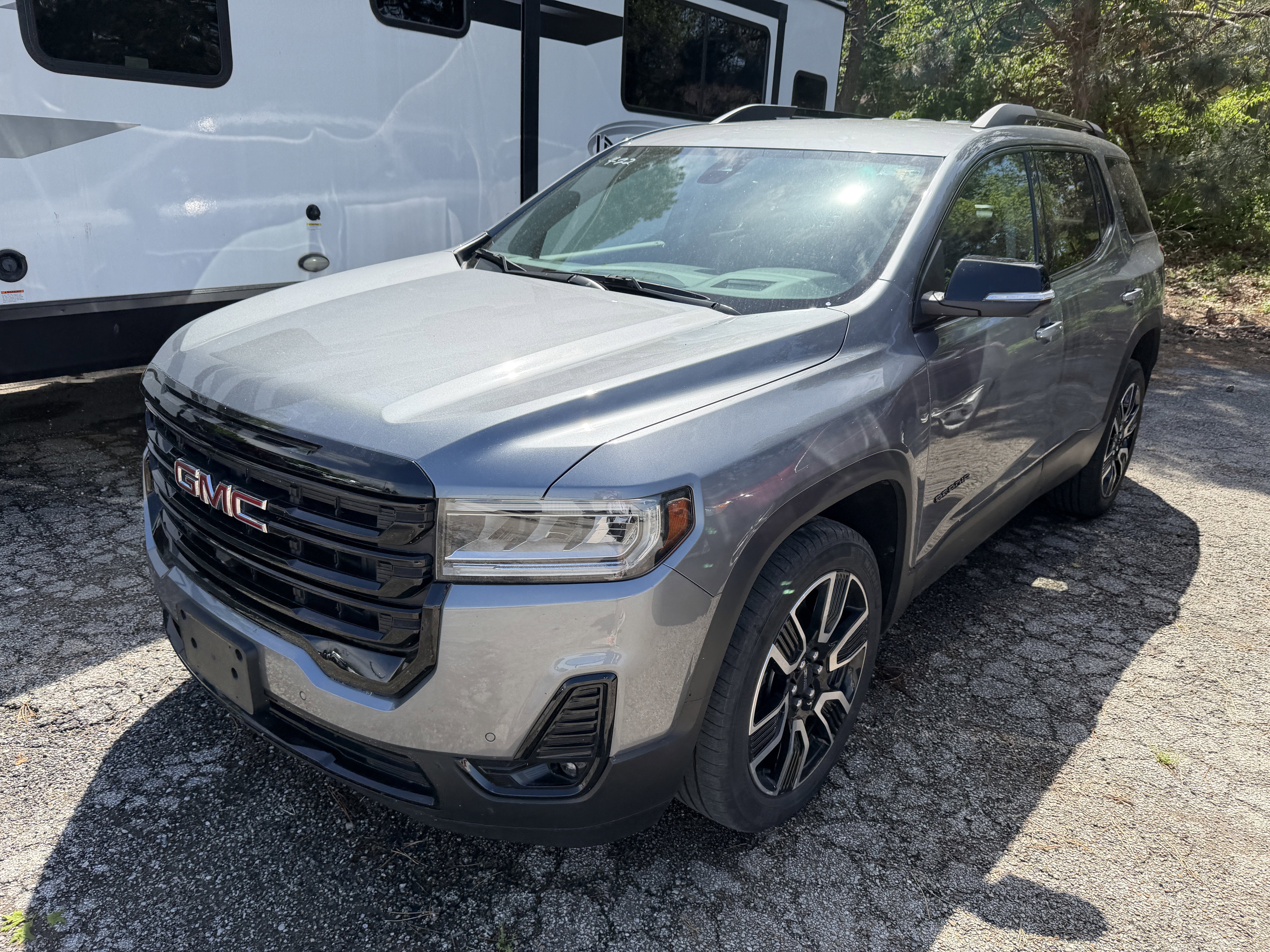 2021 GMC Acadia SLT