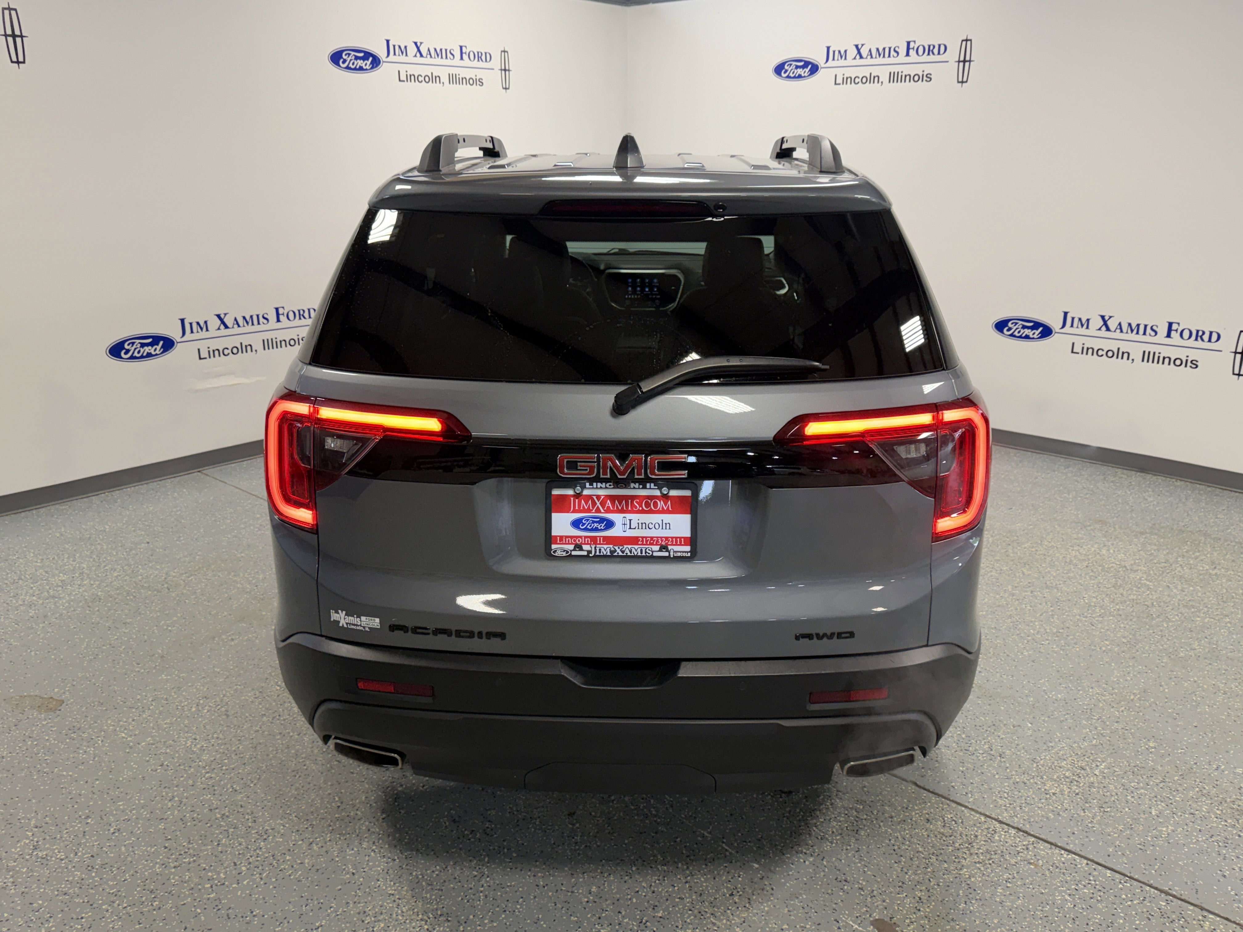 2021 GMC Acadia SLT