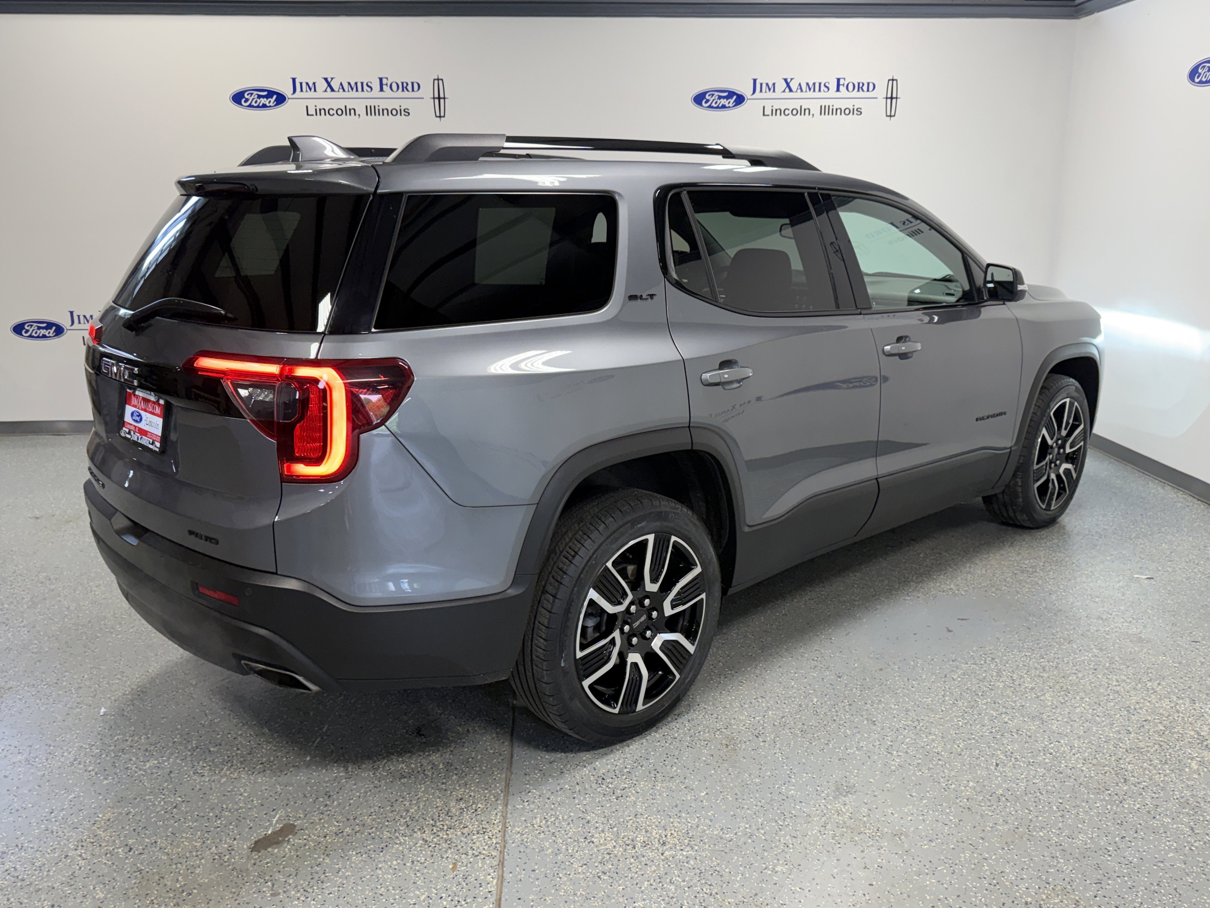 2021 GMC Acadia SLT