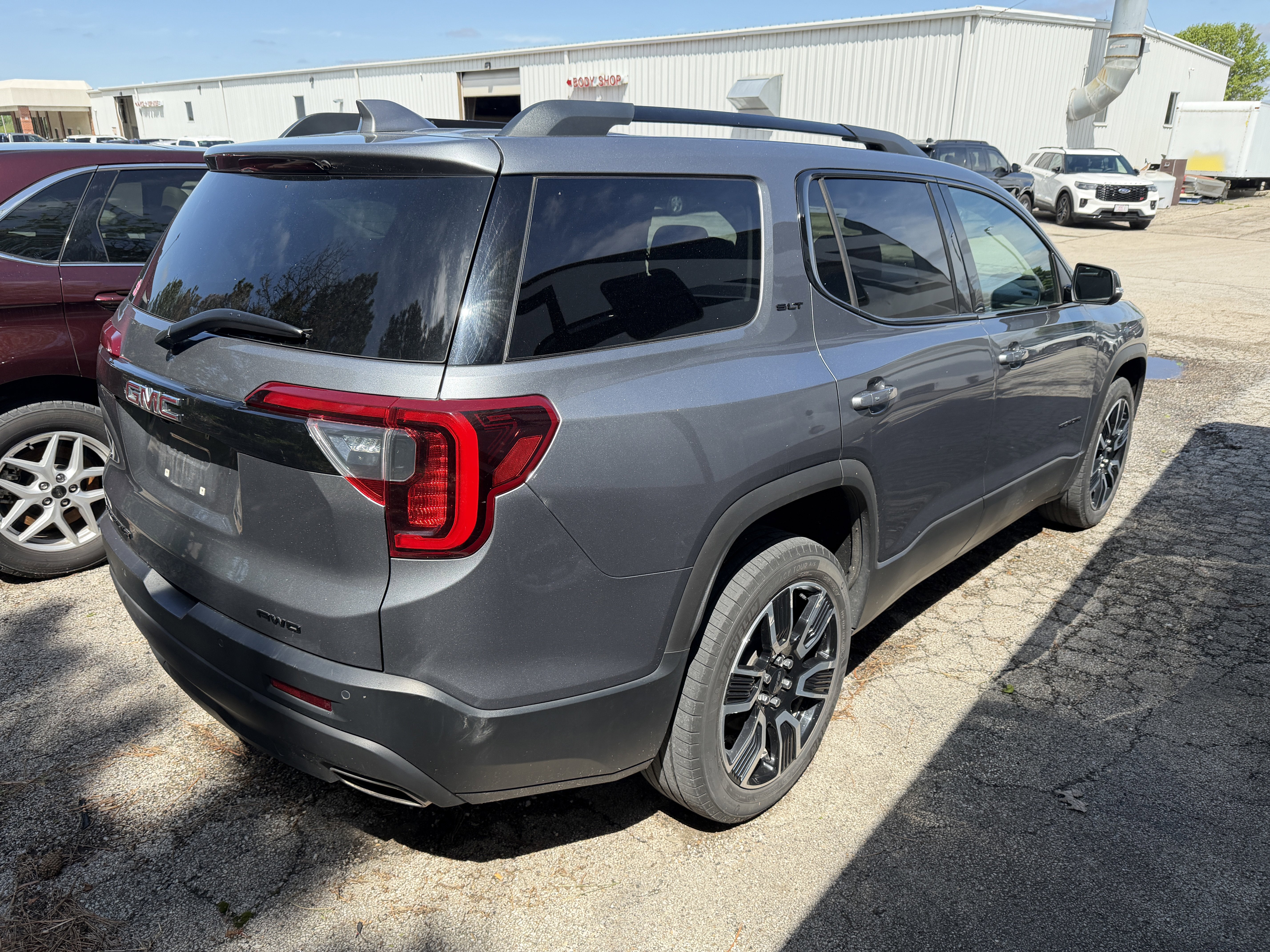 2021 GMC Acadia SLT