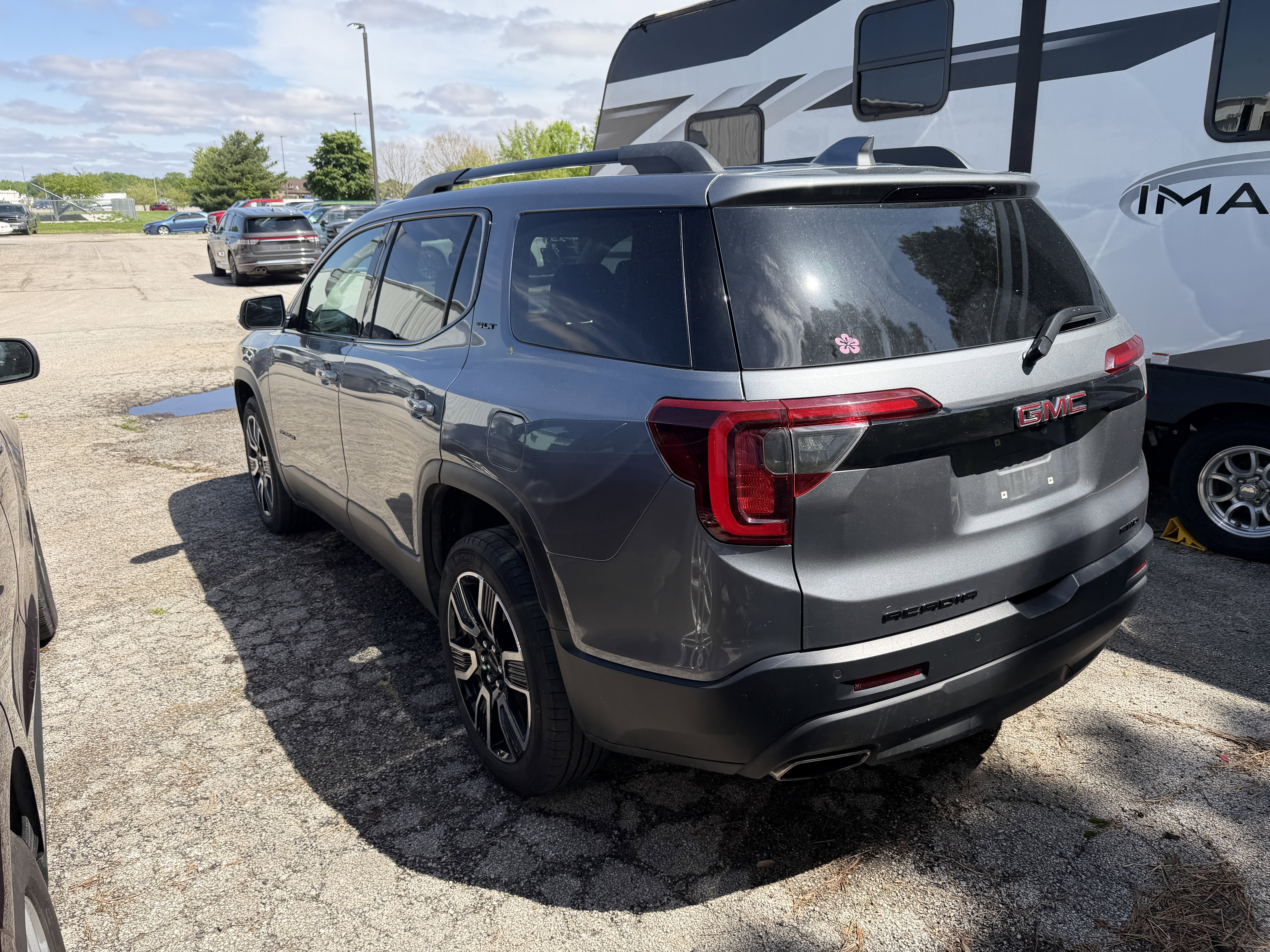 2021 GMC Acadia SLT