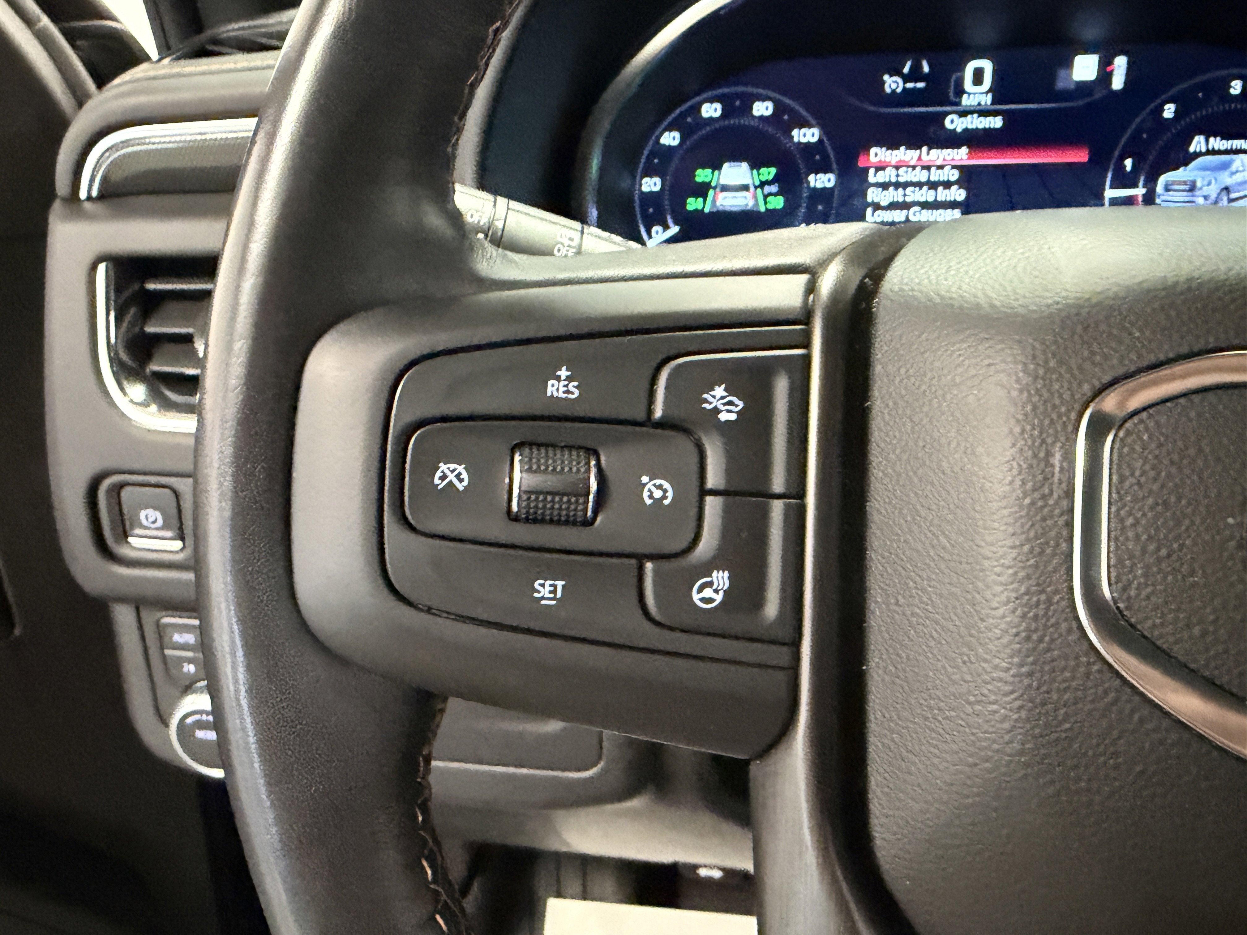 2023 GMC Yukon XL AT4