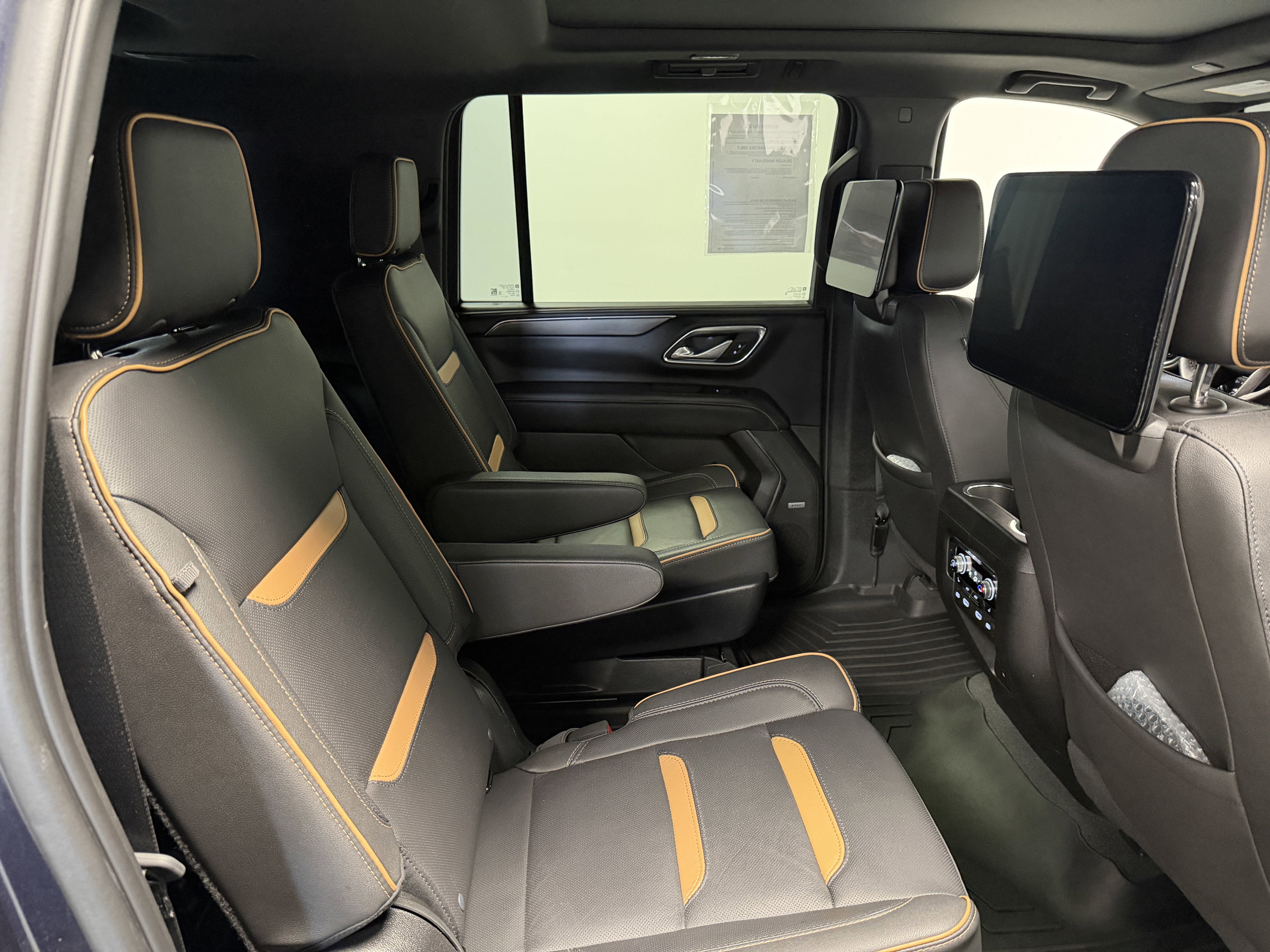 2023 GMC Yukon XL AT4
