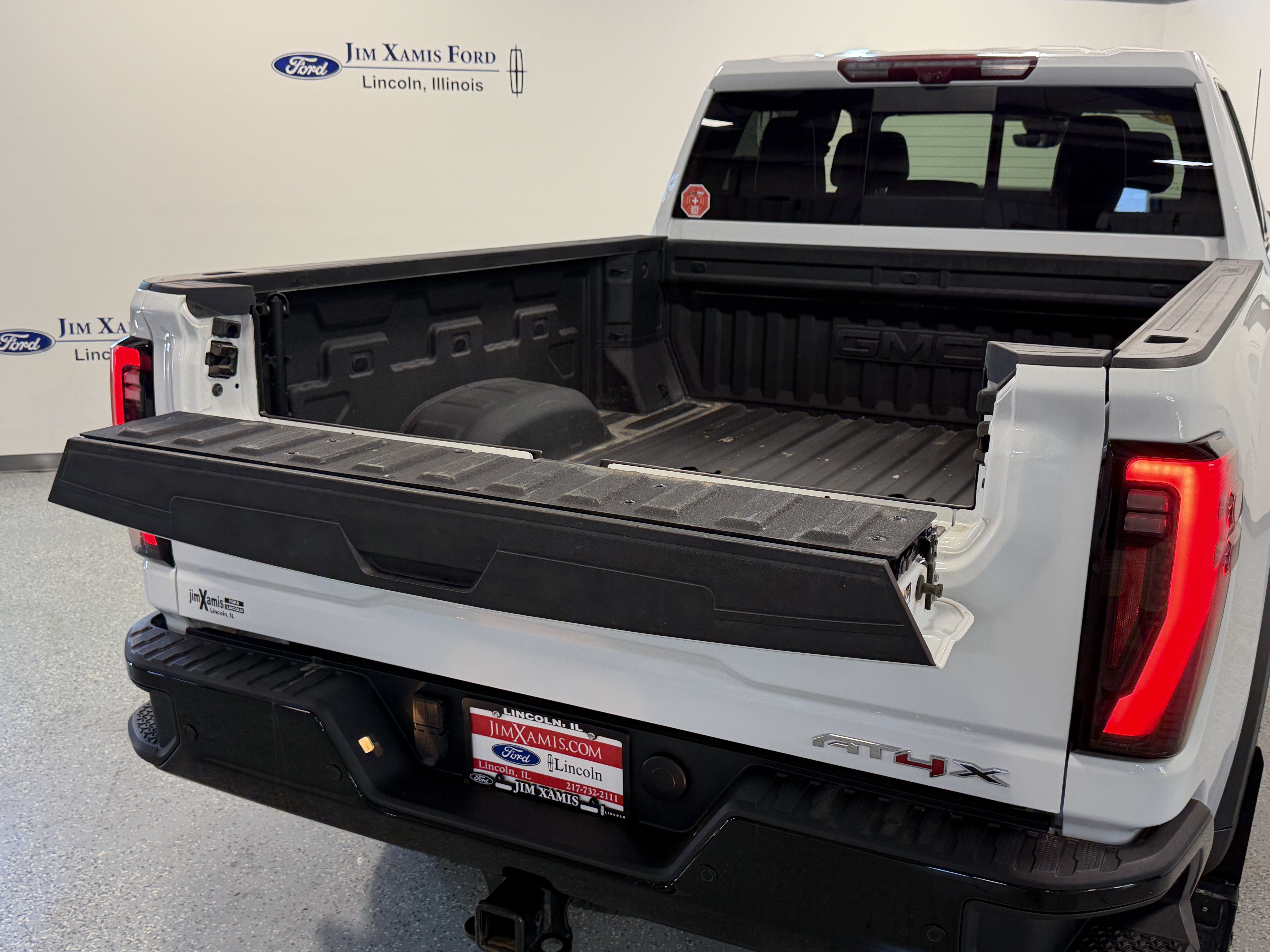 2025 GMC Sierra 2500HD AT4X