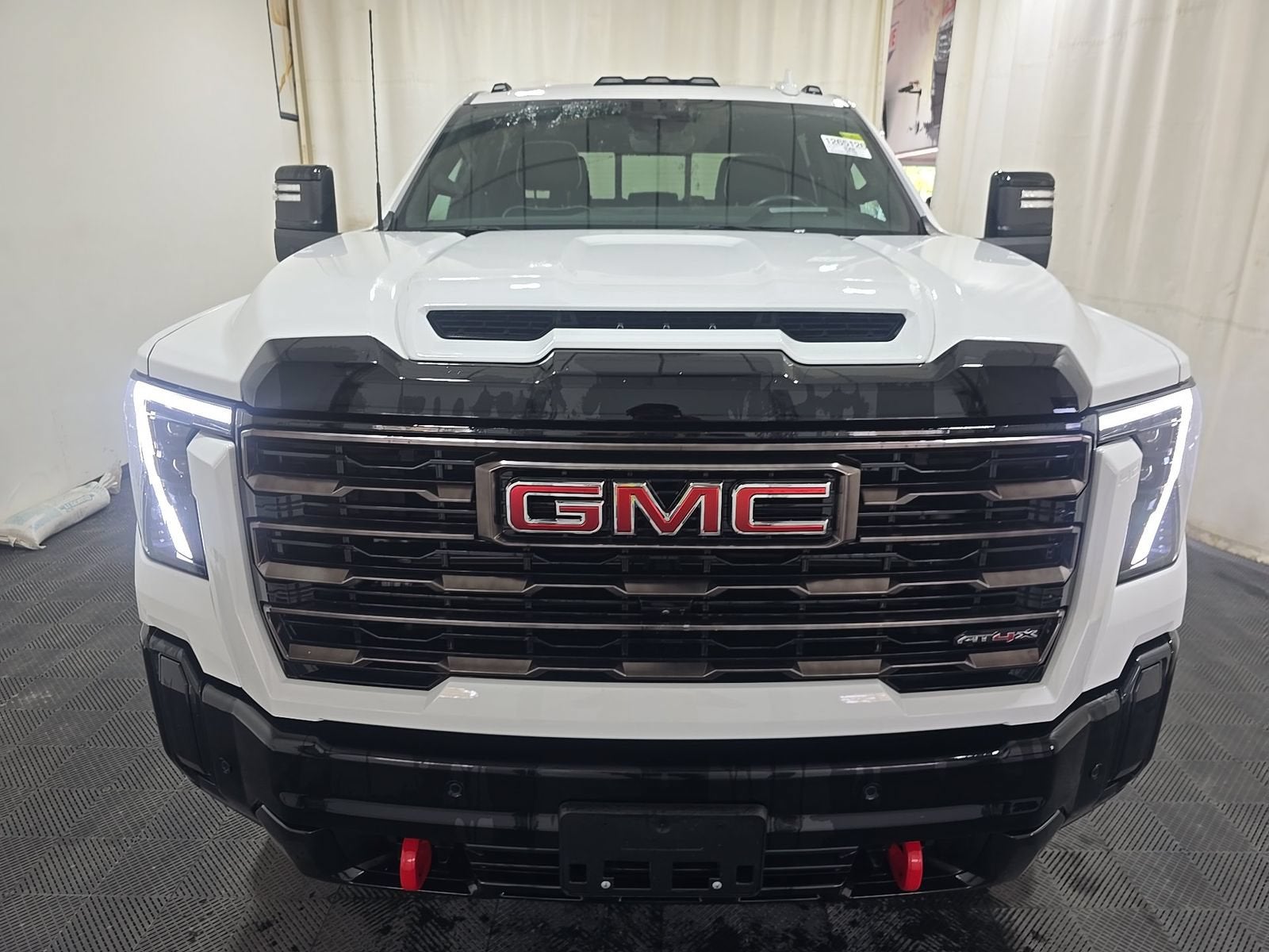 2025 GMC Sierra 2500HD AT4X