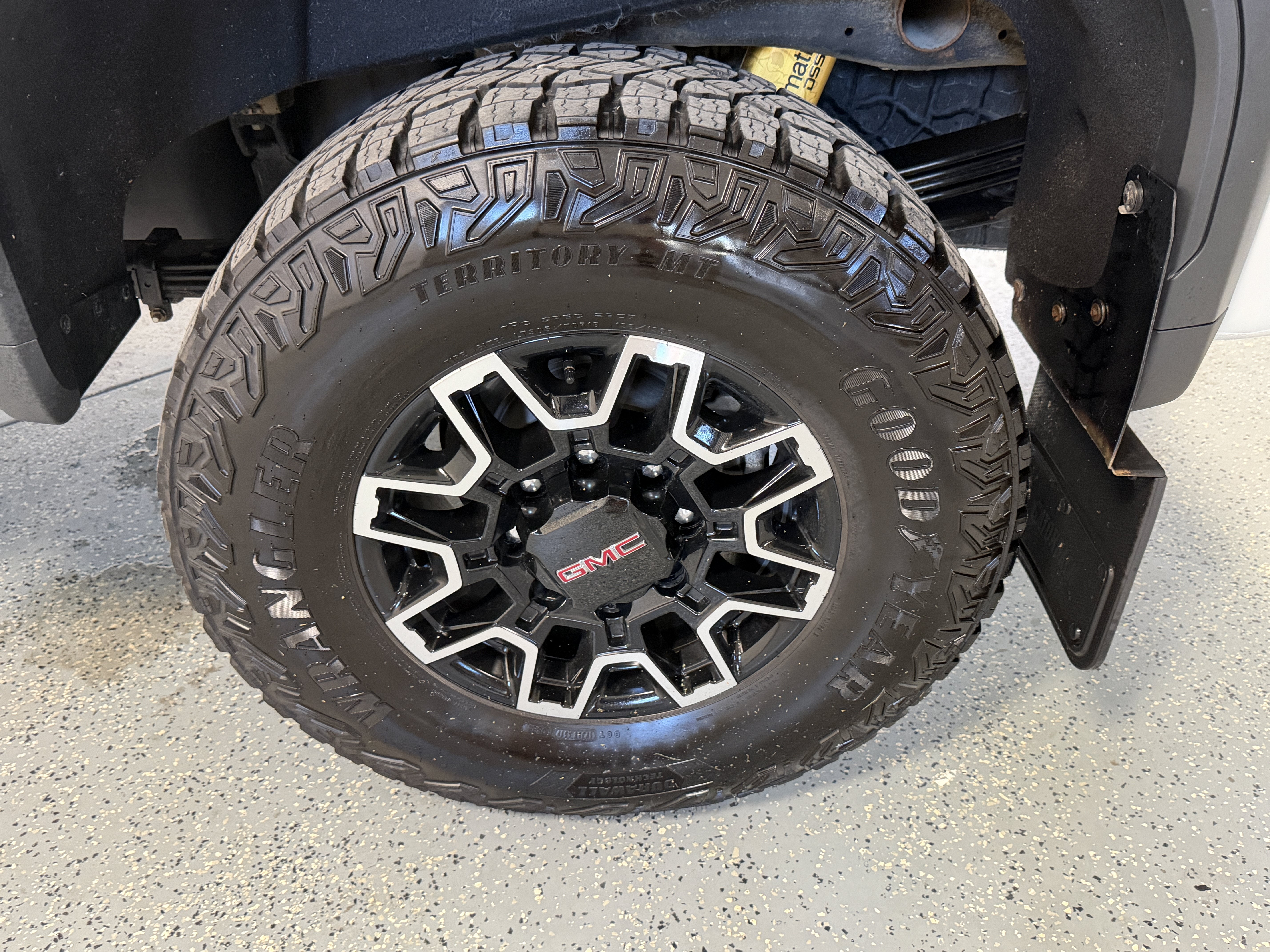 2025 GMC Sierra 2500HD AT4X